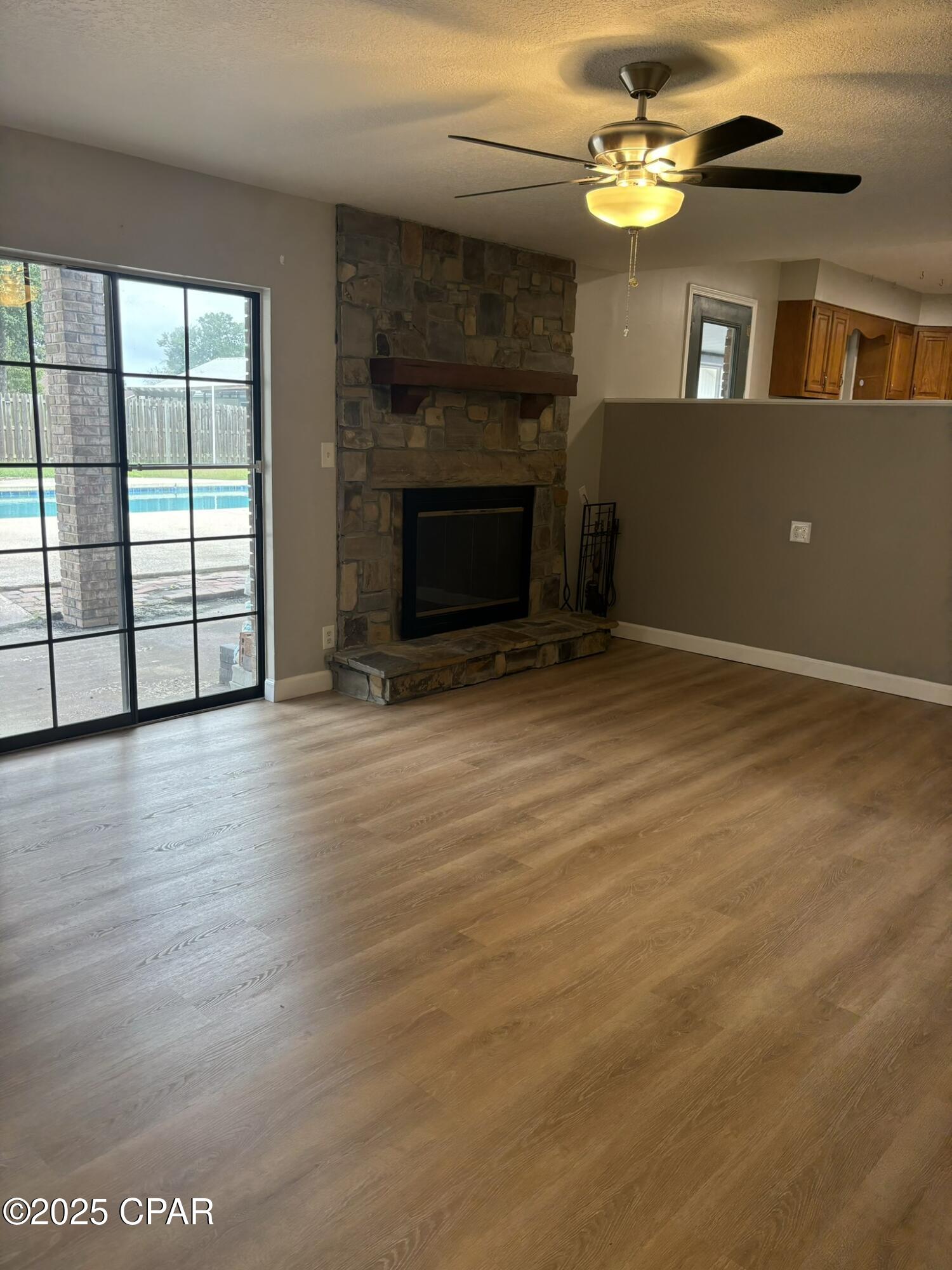 Image 5 For 1520 Belmont Boulevard