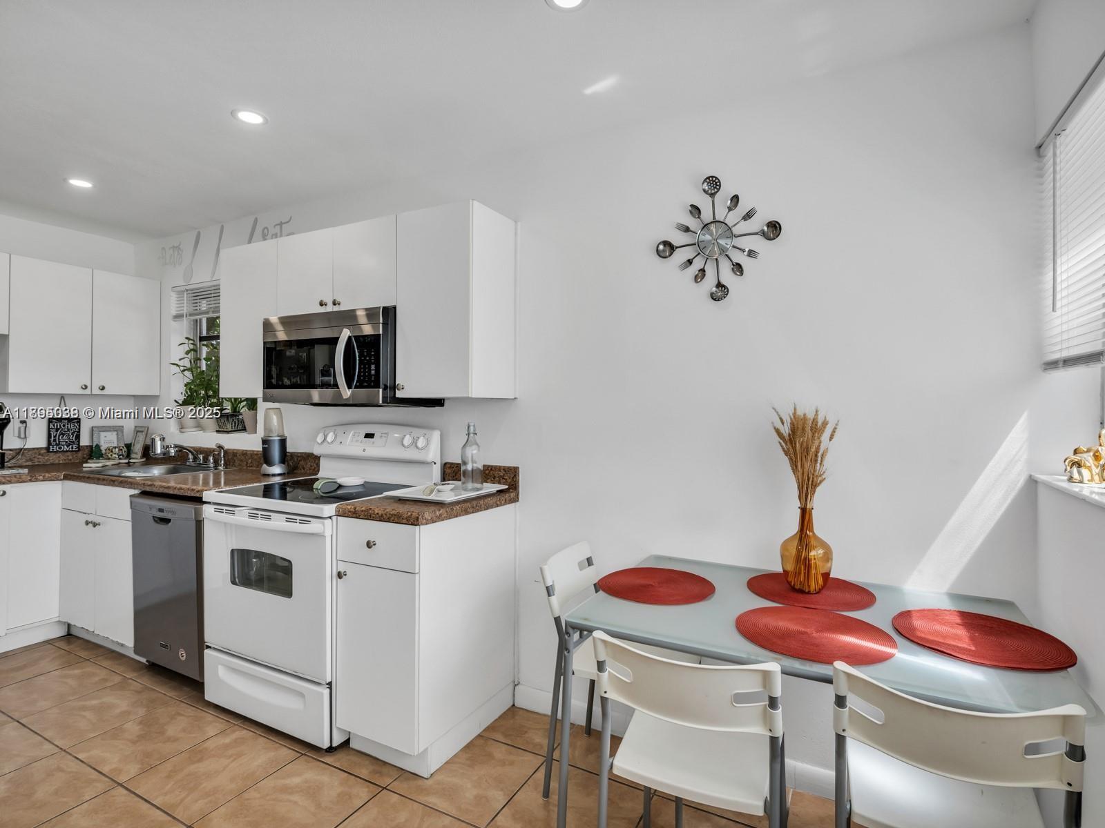 Property photo # 8