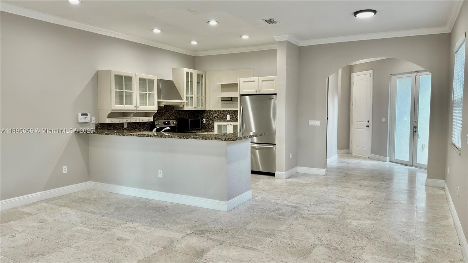 Property photo # 9