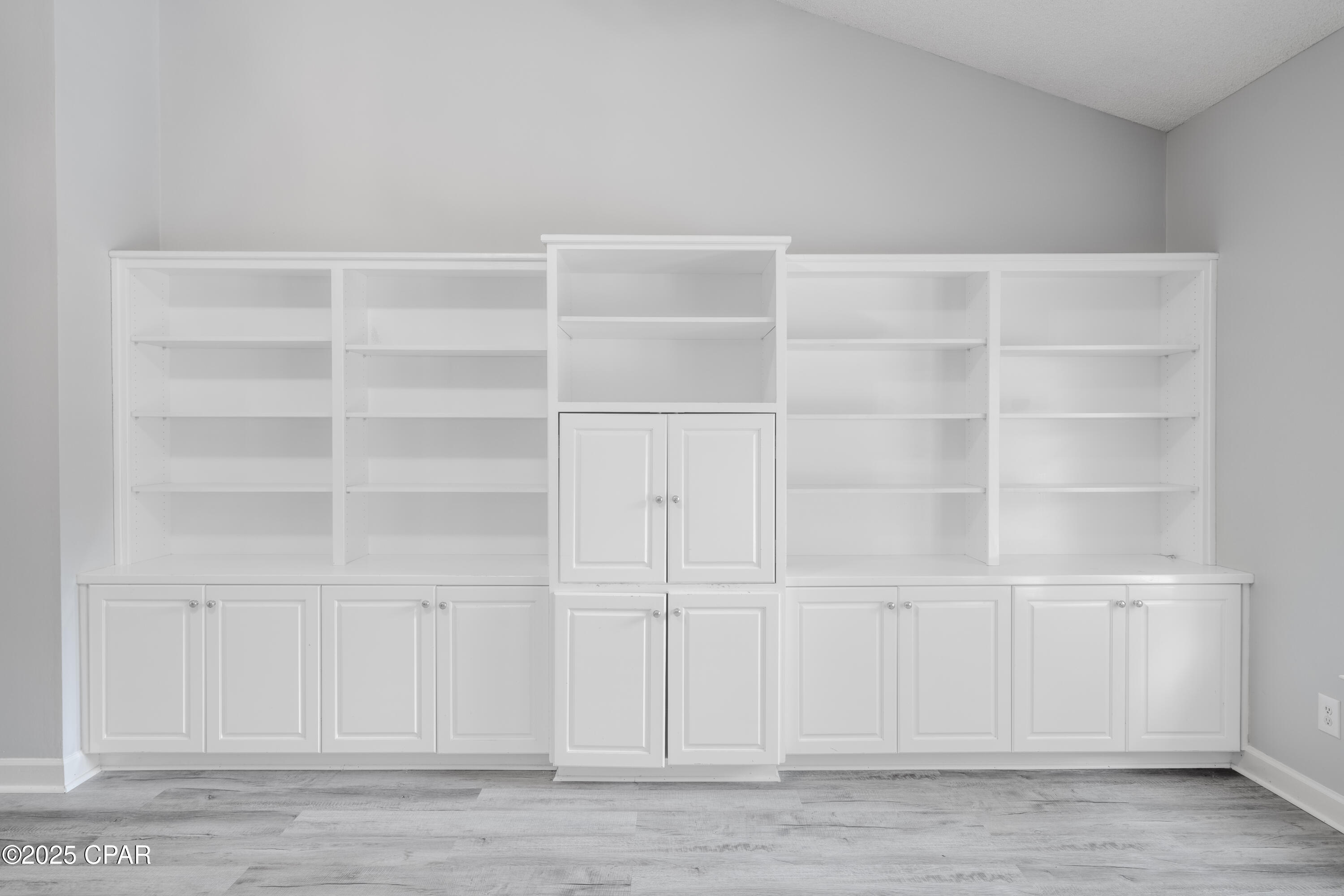 Mgdeuezhhwtmrubrfgkc3ikhyqju0jchphgztl3lxf8