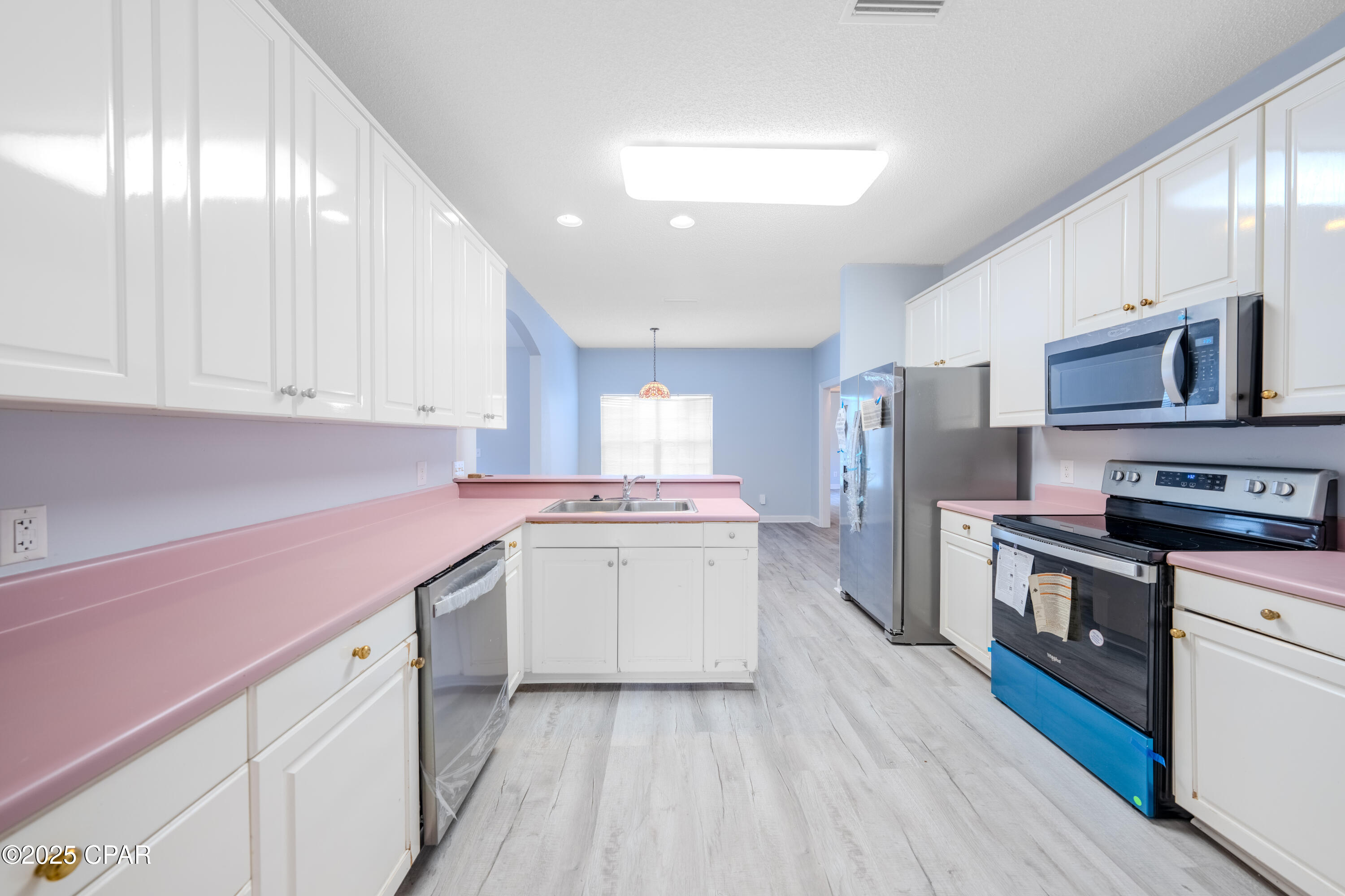 _bizr_1j11js 32i0myyf4lvpovv6mlitwel9sryquu