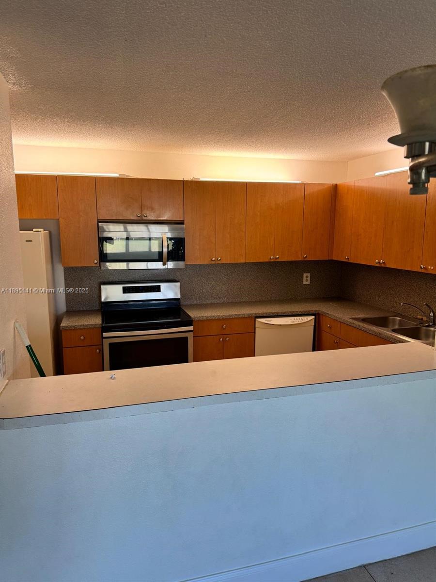 Property photo # 9