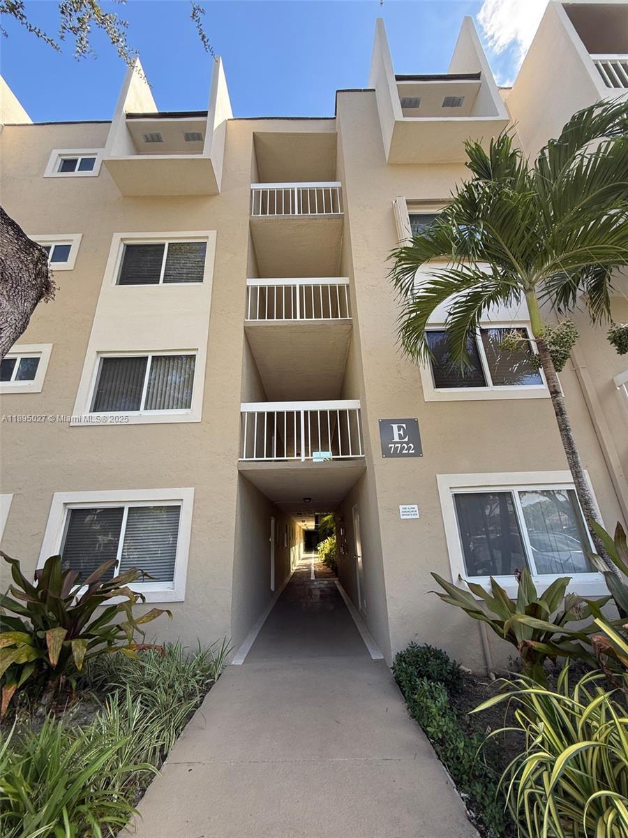 Village Of Kings Creek Co