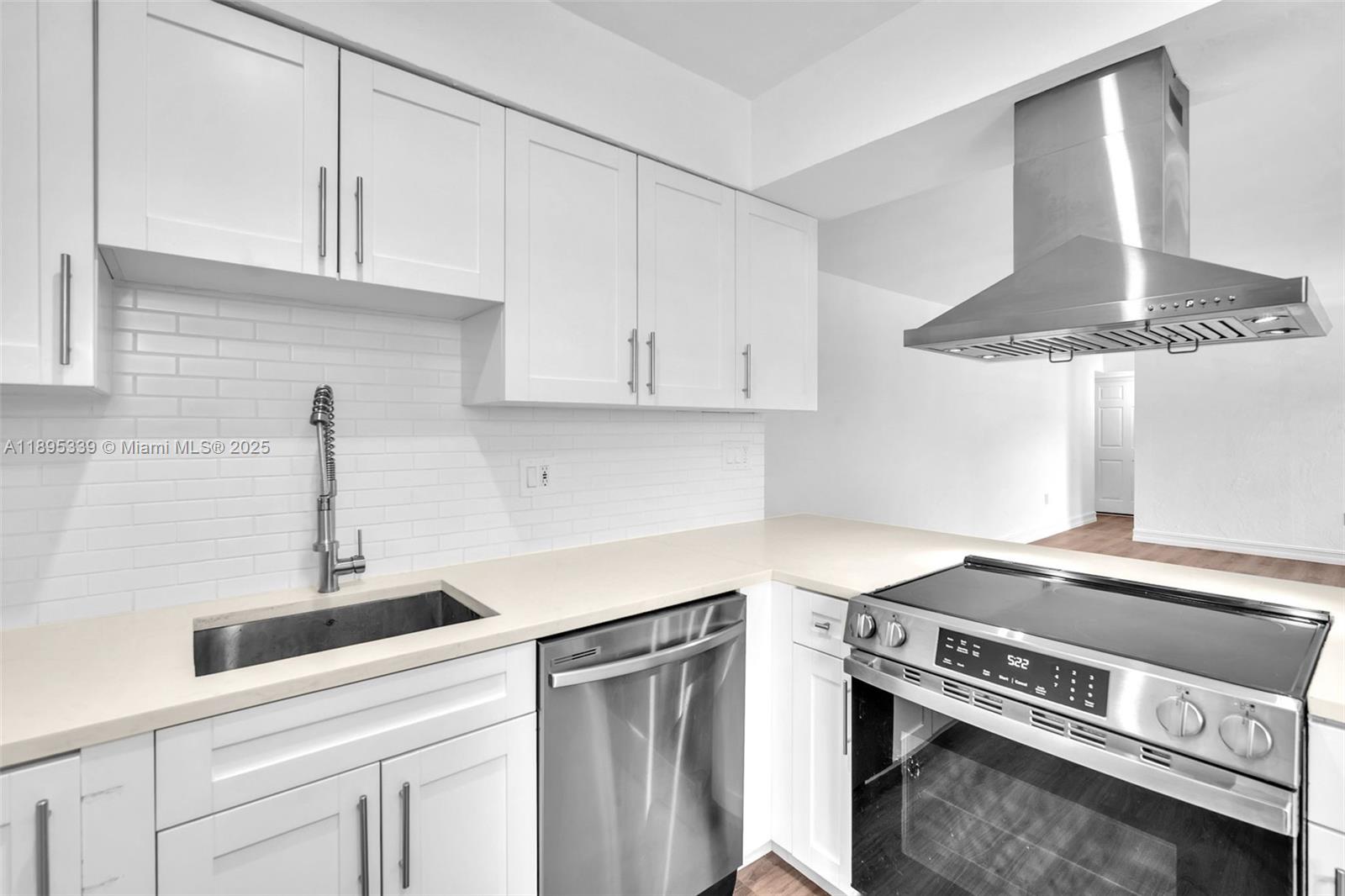 Property photo # 7