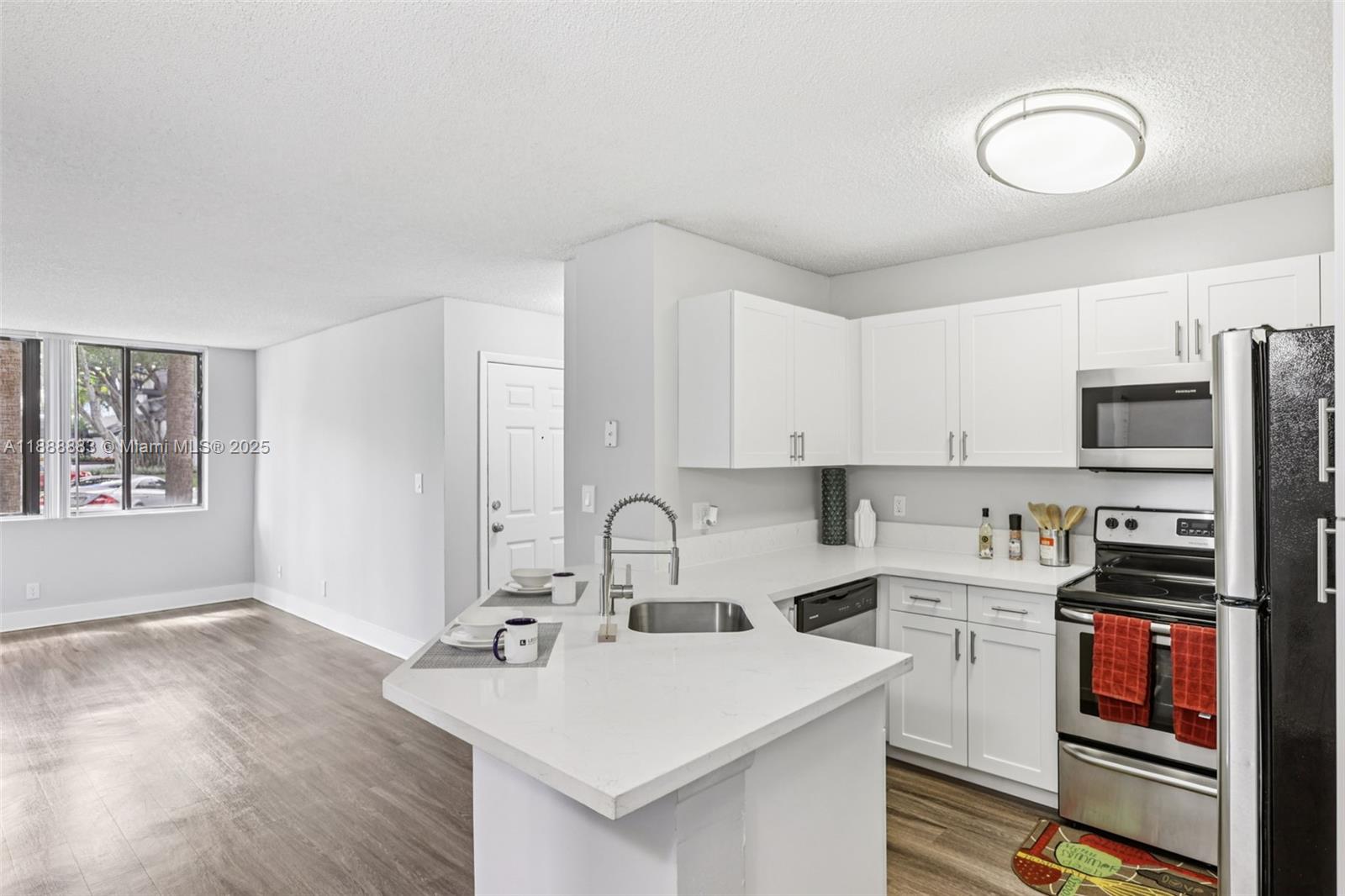 Property photo # 7