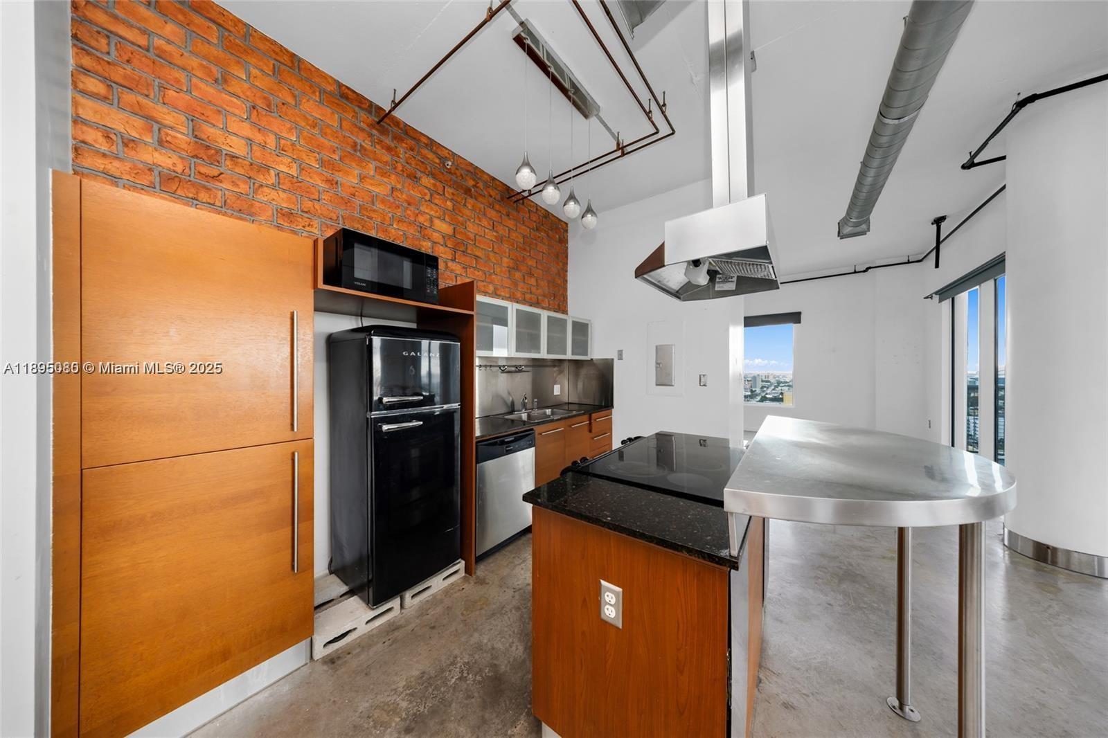 Property photo # 2