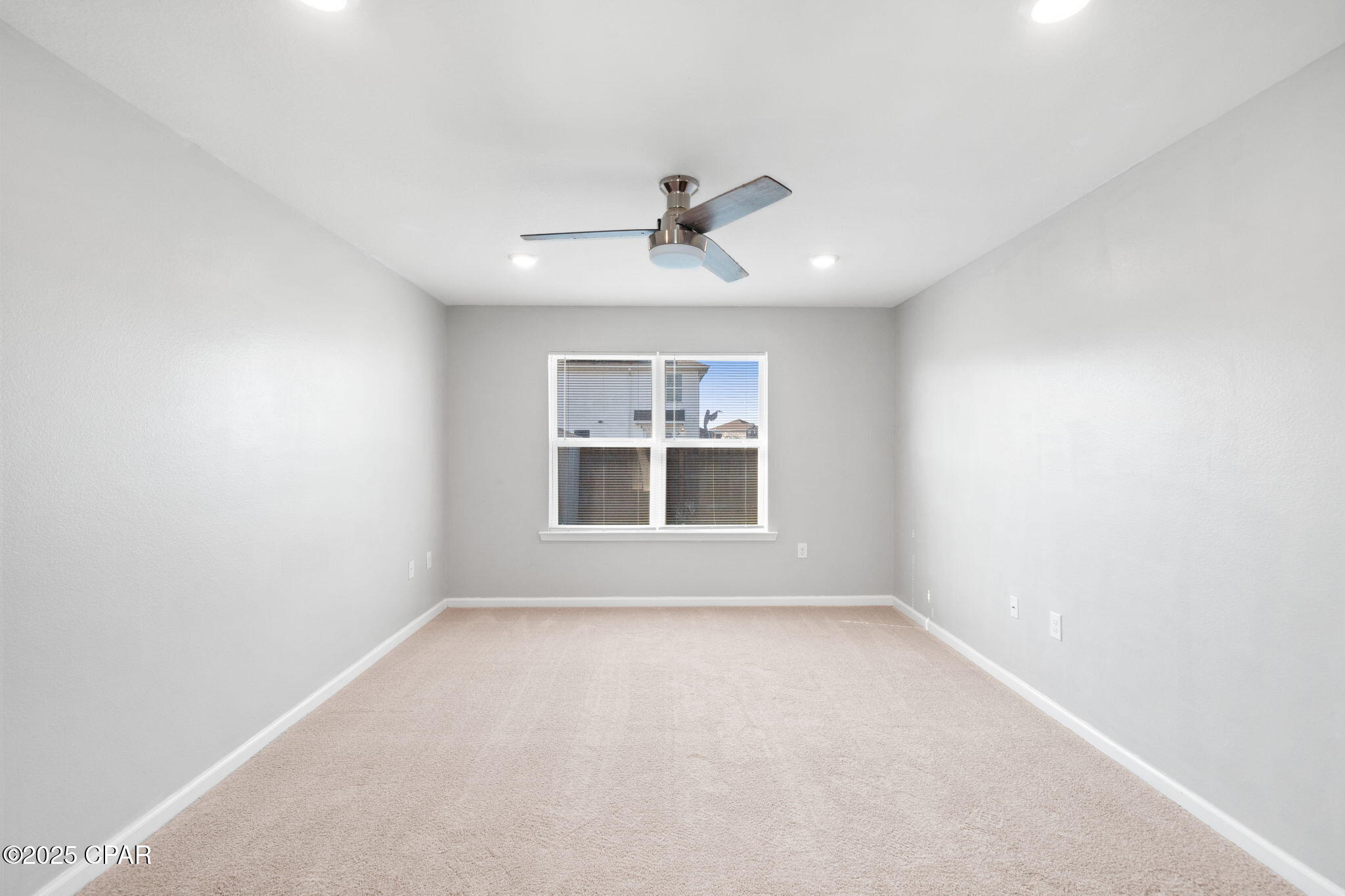  Cjqdfvsgvphzjt6du6gzhetcystzm1c3akqgvkhsd4