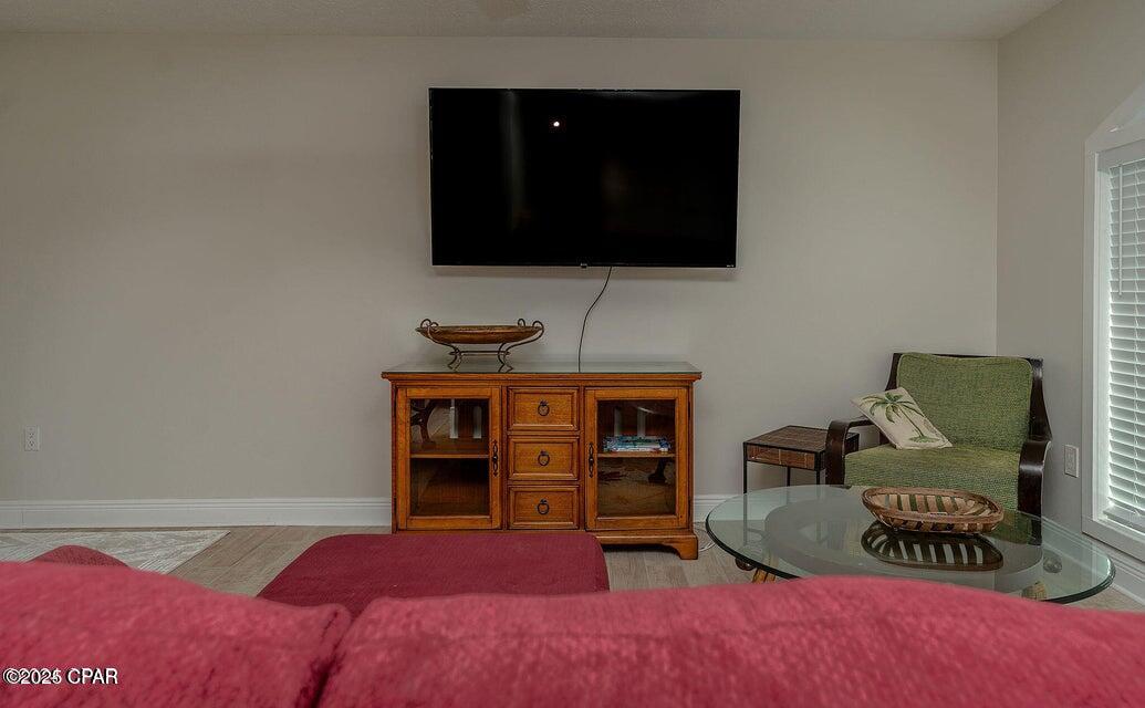 Iee1ubsihd1lhv3bkeszc7ugblljz6__xbembezedsm