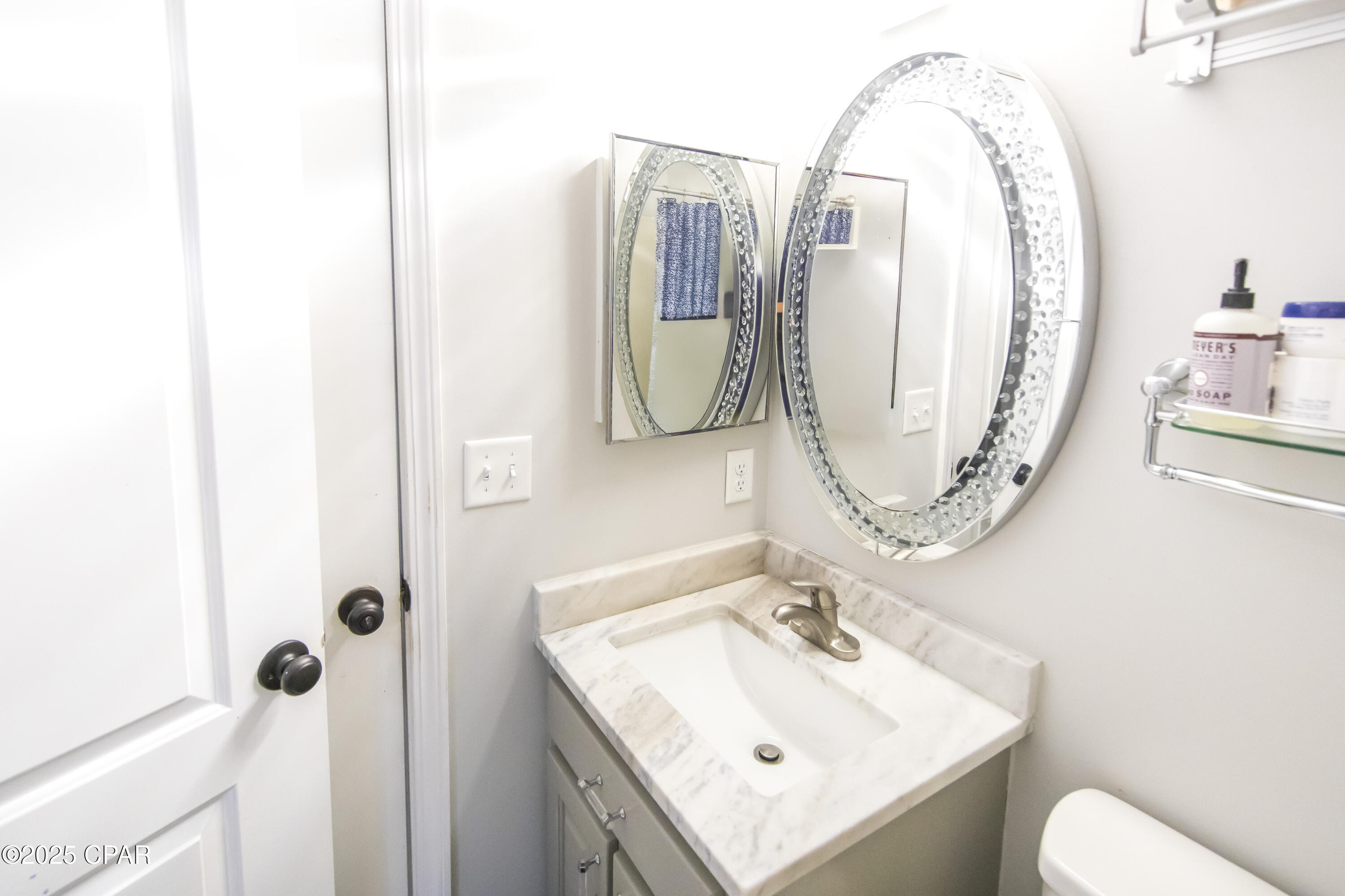 Phbuxuowtt4zujsqe7ratpjze87hfzbq0lldcggqn5a