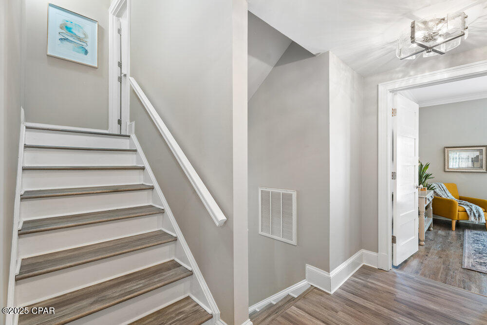 E1v W1noxab0cari2iqnqiustvhgm2_5mvfcyeajeai