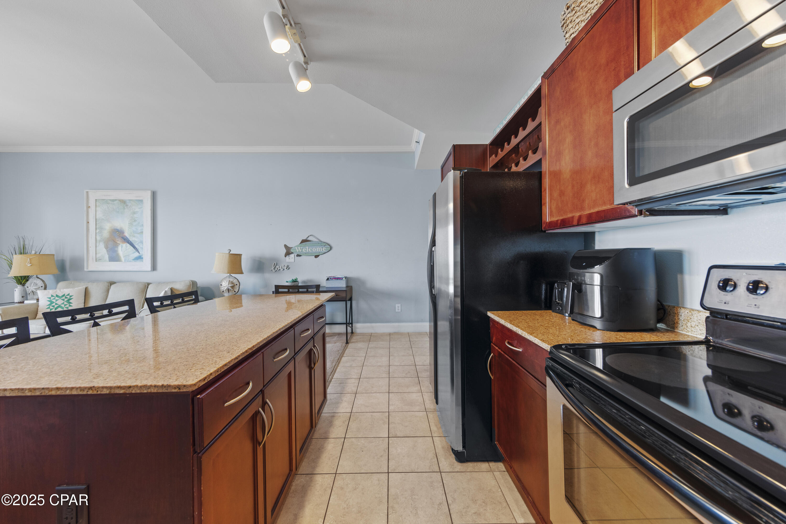 Bx10qefark3hb79jx2l7plztrgbmwd3wlxaeajoie1c