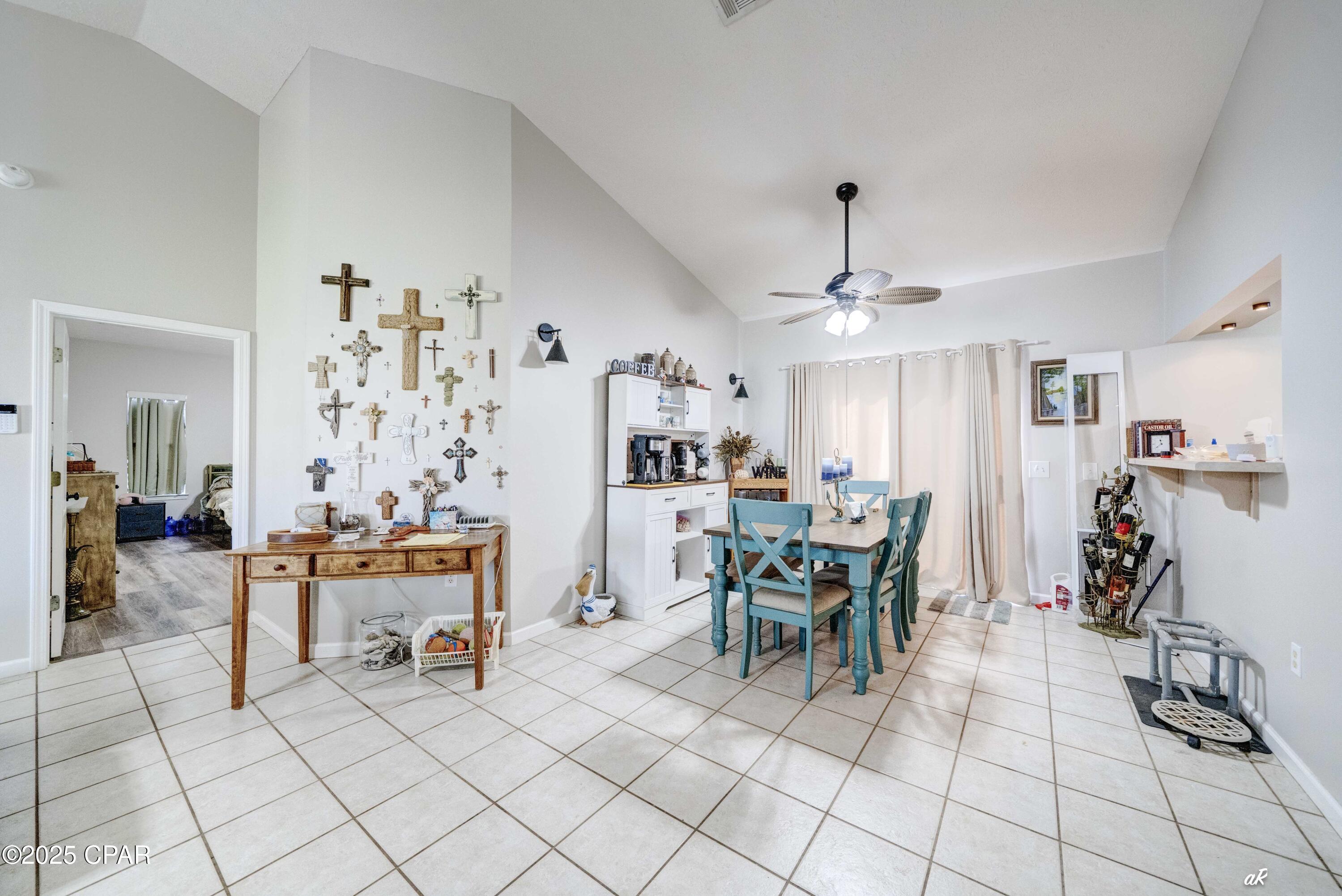 Image 5 For 7110 Maxwell Court