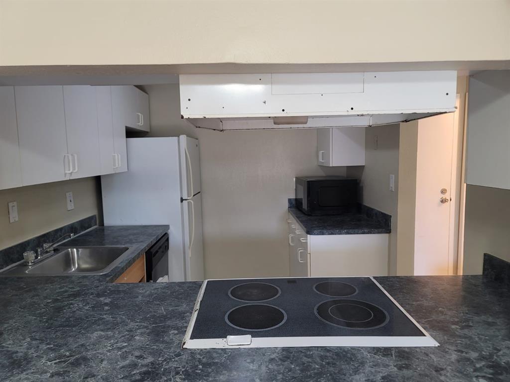 Heritage Circle Condo