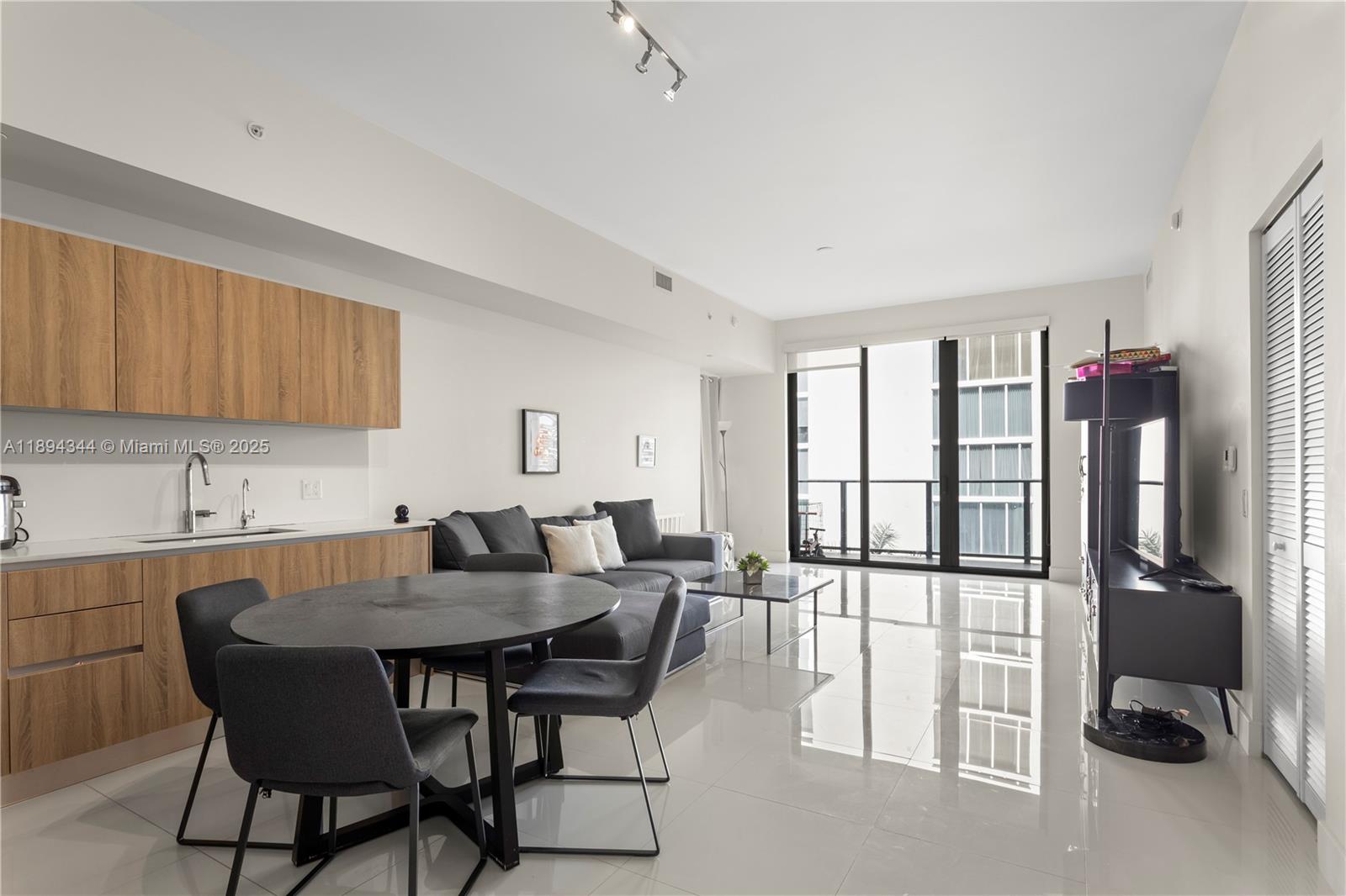 Property photo # 8