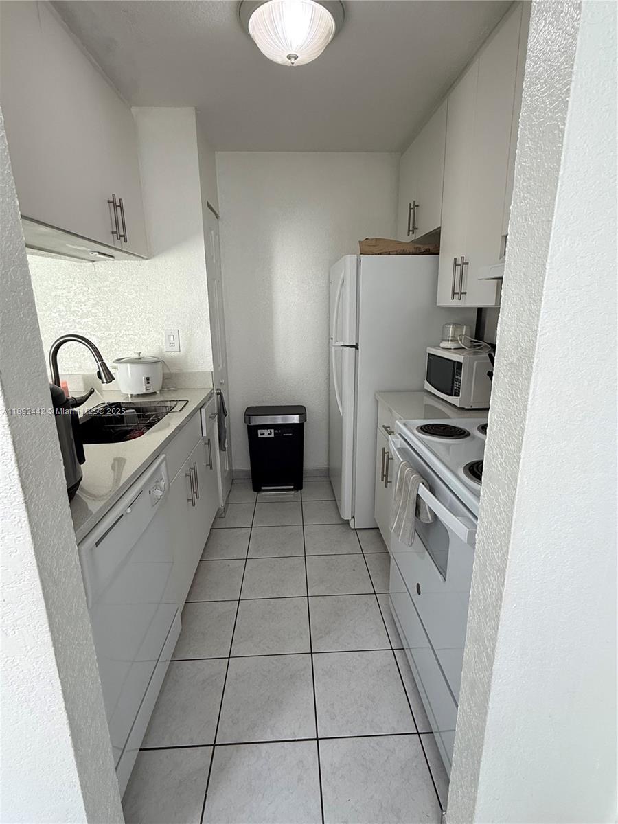 Property photo # 9