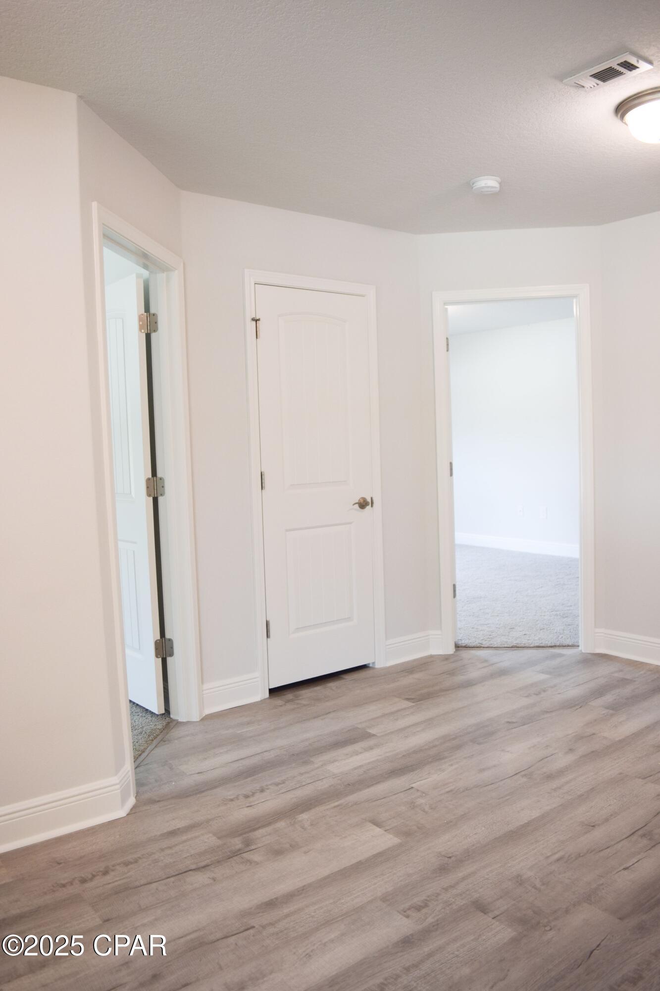 Image 6 For 9851 Summer Creek Drive