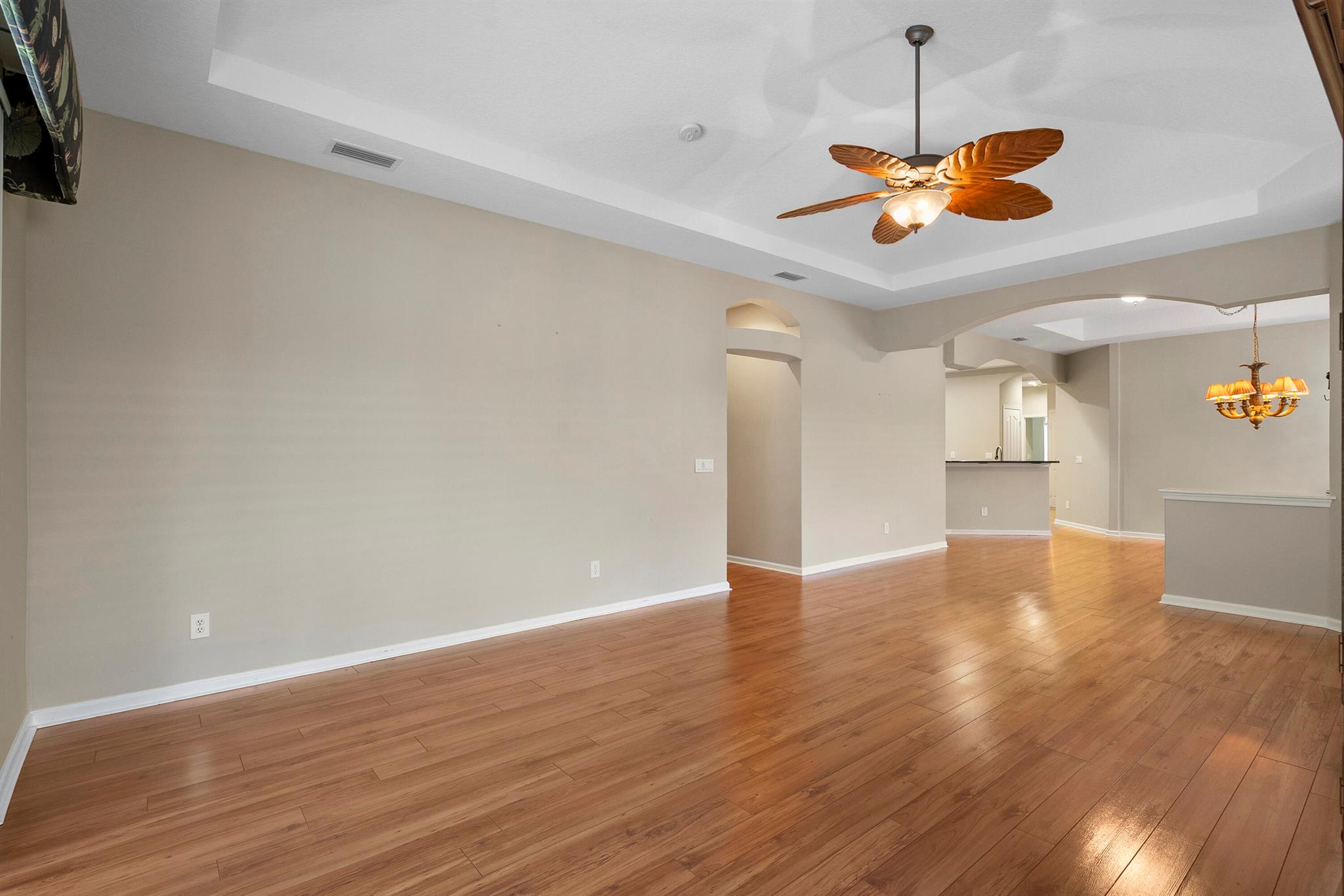 Photo 11 of home located at 620 NW Red Pine Way, Jensen Beach FL