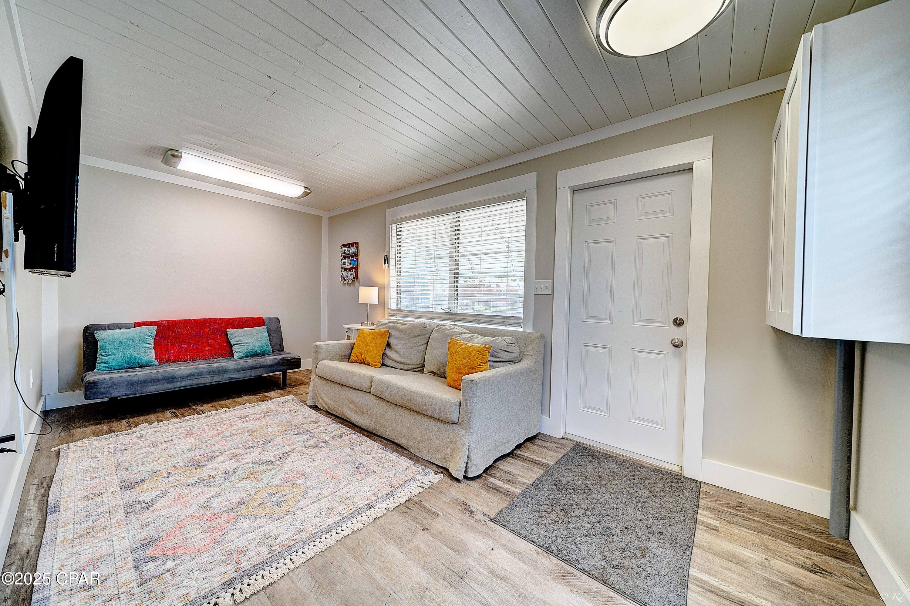 Image 6 For 1430 Beck Ave Avenue