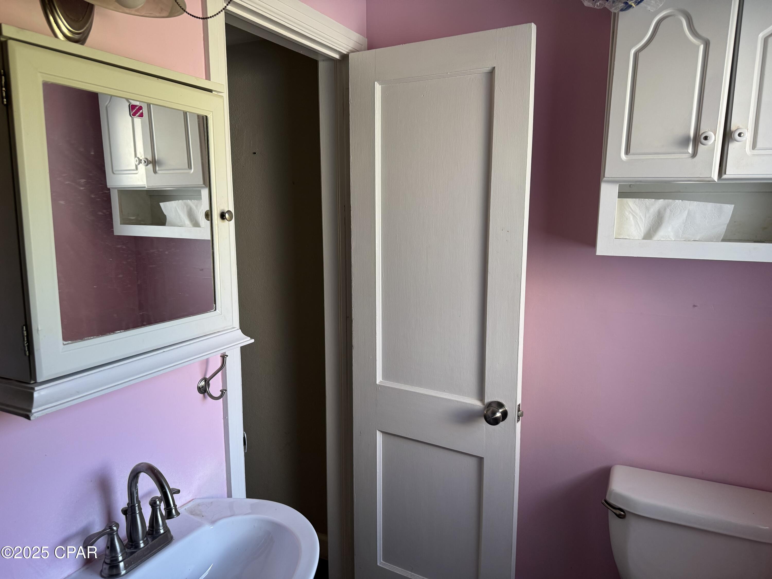 Image 20 For 1311 Clay Avenue