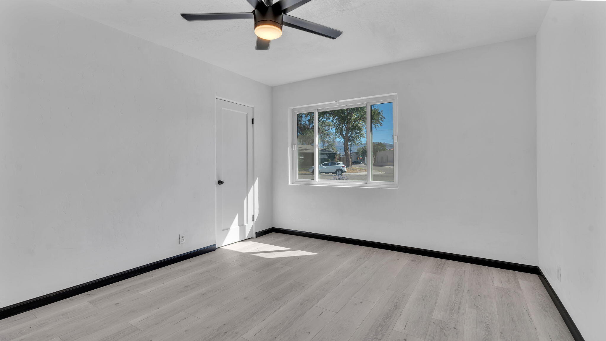 2057 VIRGINIA STREET NE, ALBUQUERQUE, NM 87110  Photo 16