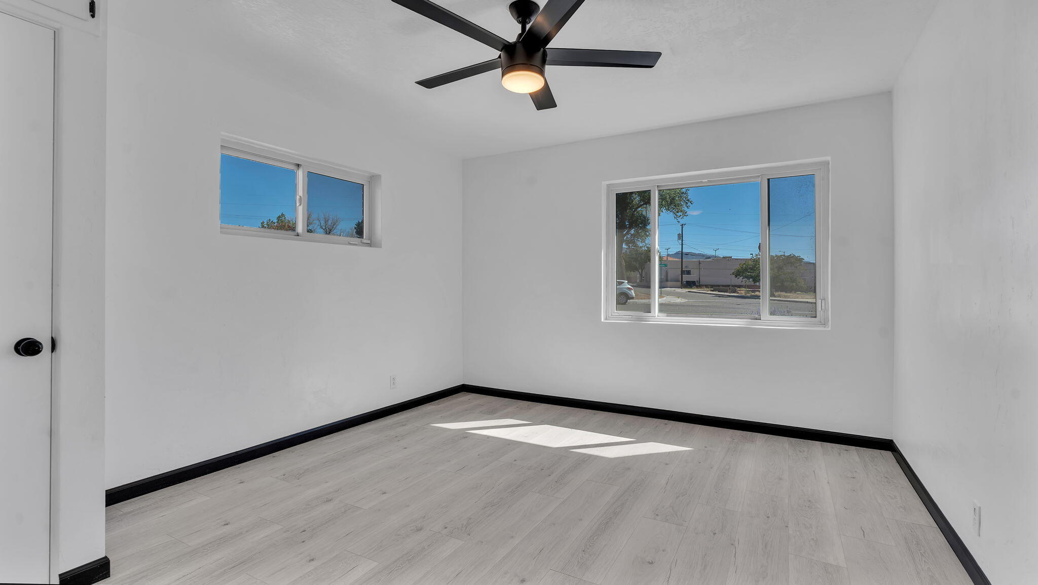 2057 VIRGINIA STREET NE, ALBUQUERQUE, NM 87110  Photo 18