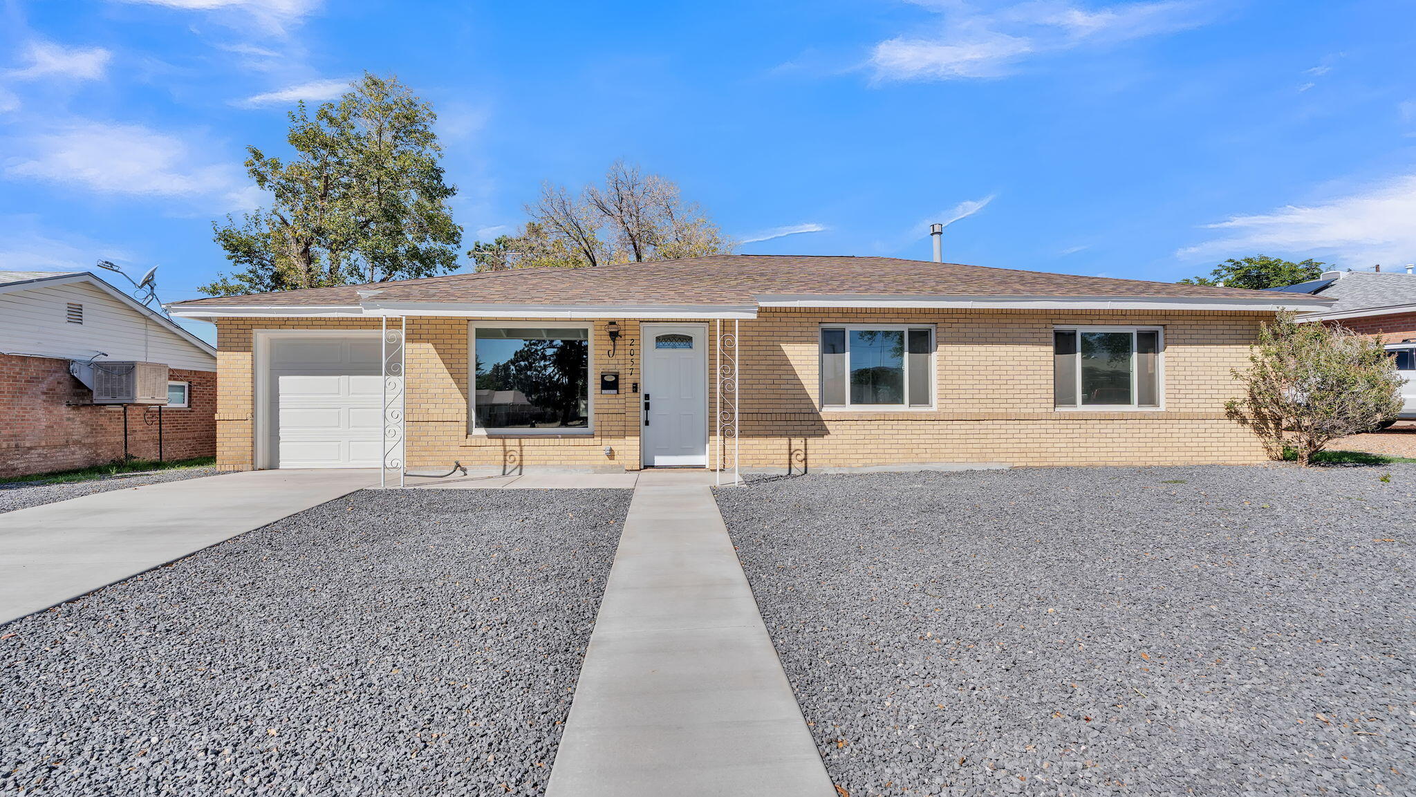 2057 VIRGINIA STREET NE, ALBUQUERQUE, NM 87110  Photo 3