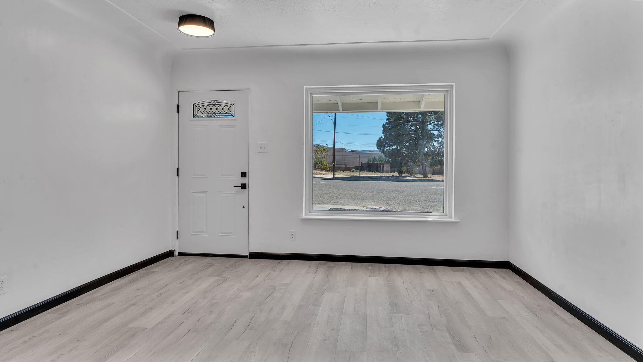 2057 VIRGINIA STREET NE, ALBUQUERQUE, NM 87110  Photo 7