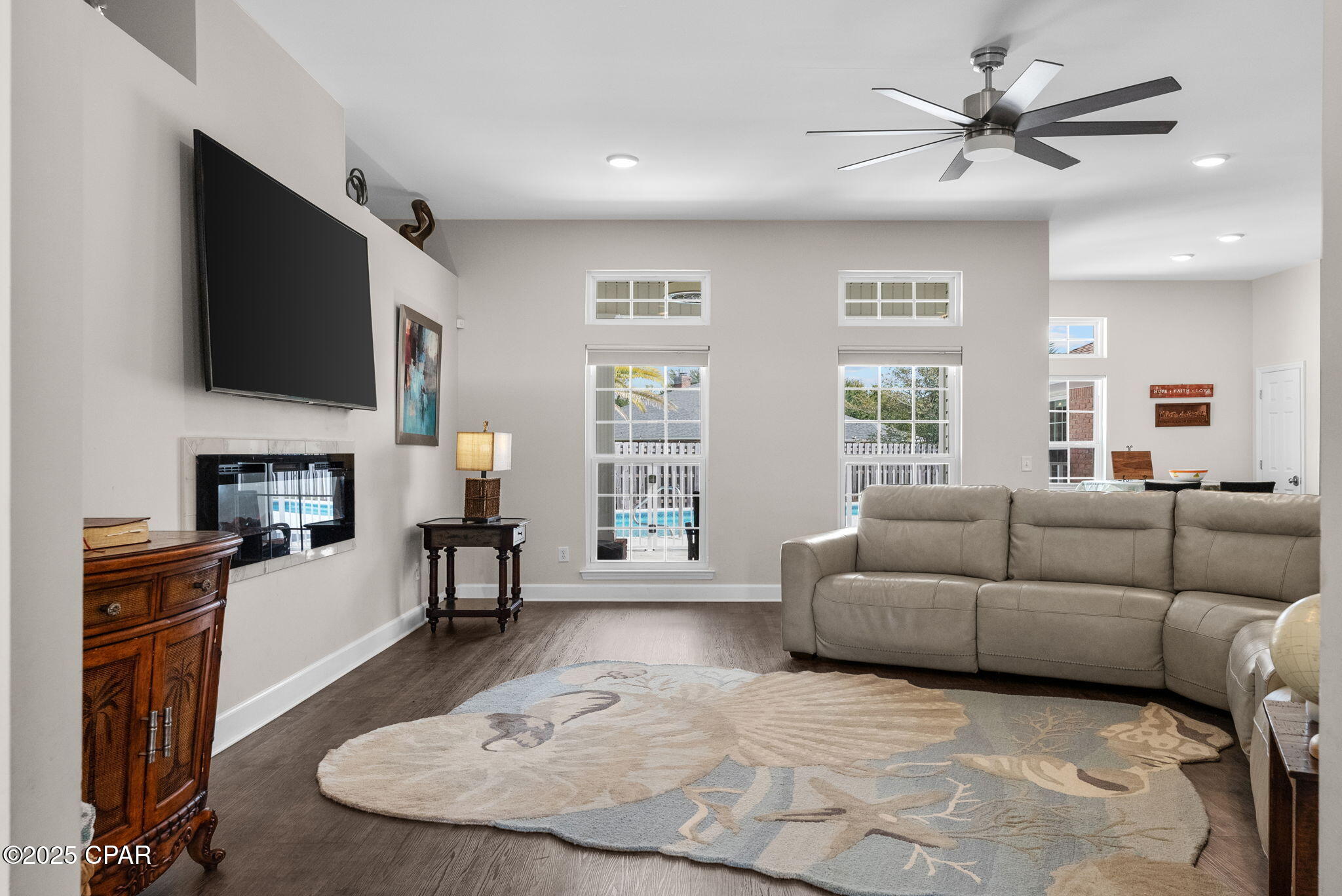 Image 13 For 1107 College Boulevard