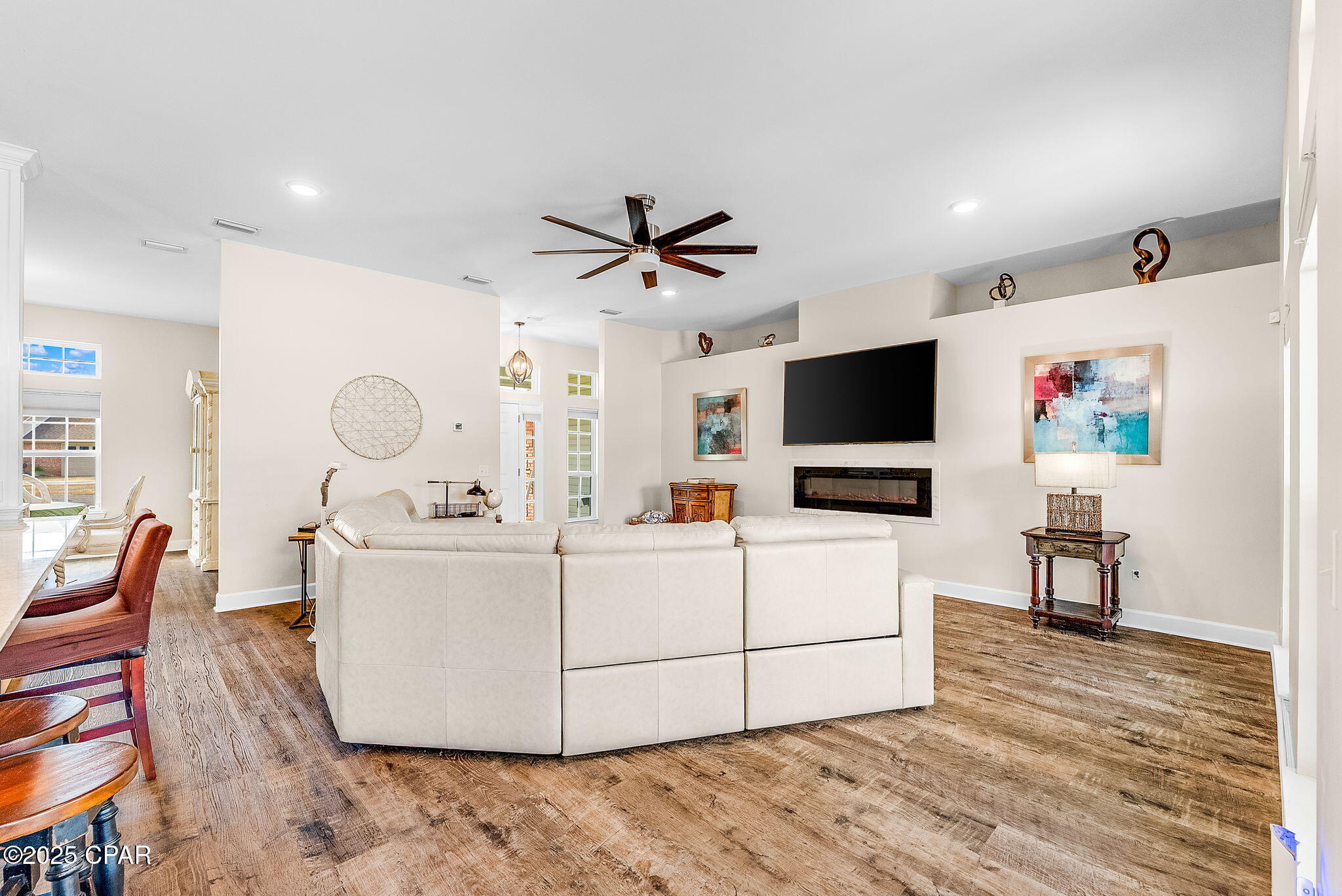 Image 14 For 1107 College Boulevard