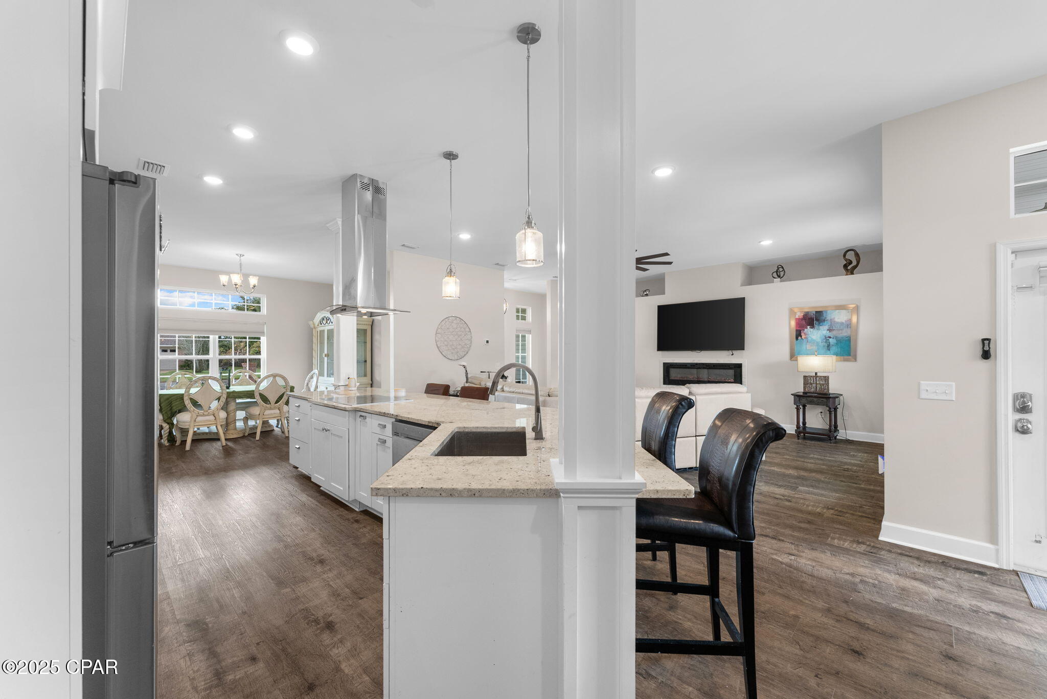 Image 16 For 1107 College Boulevard