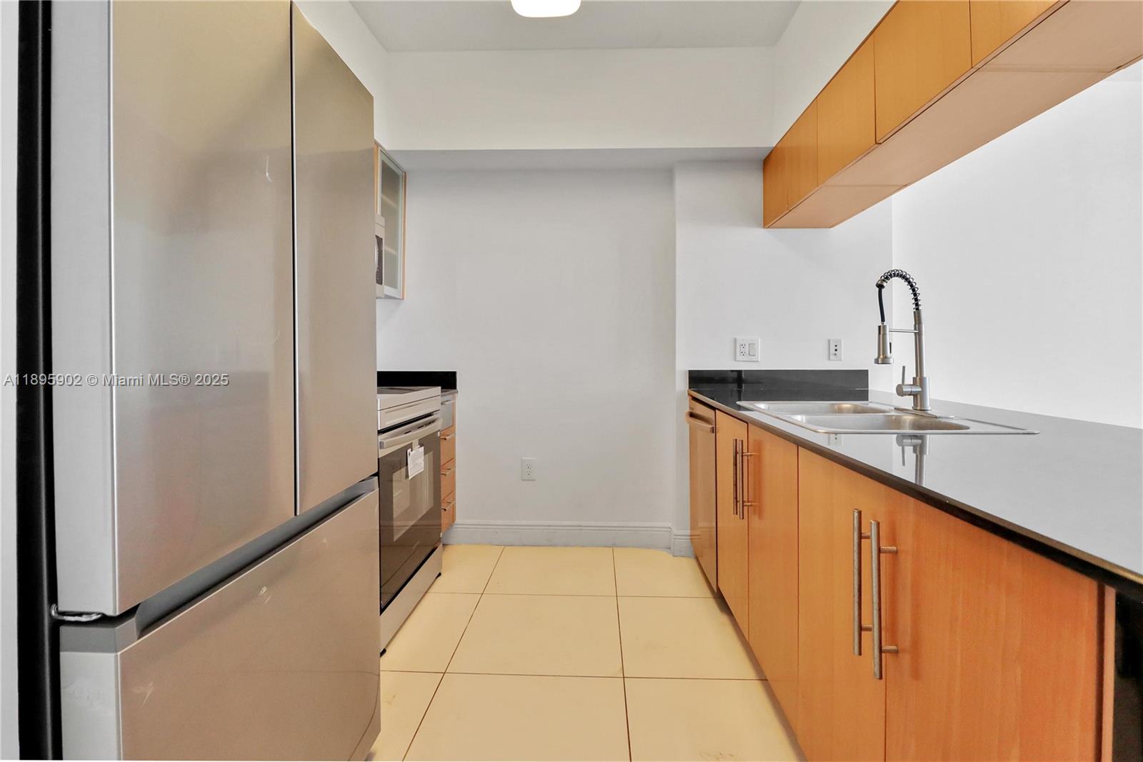 Property photo # 8