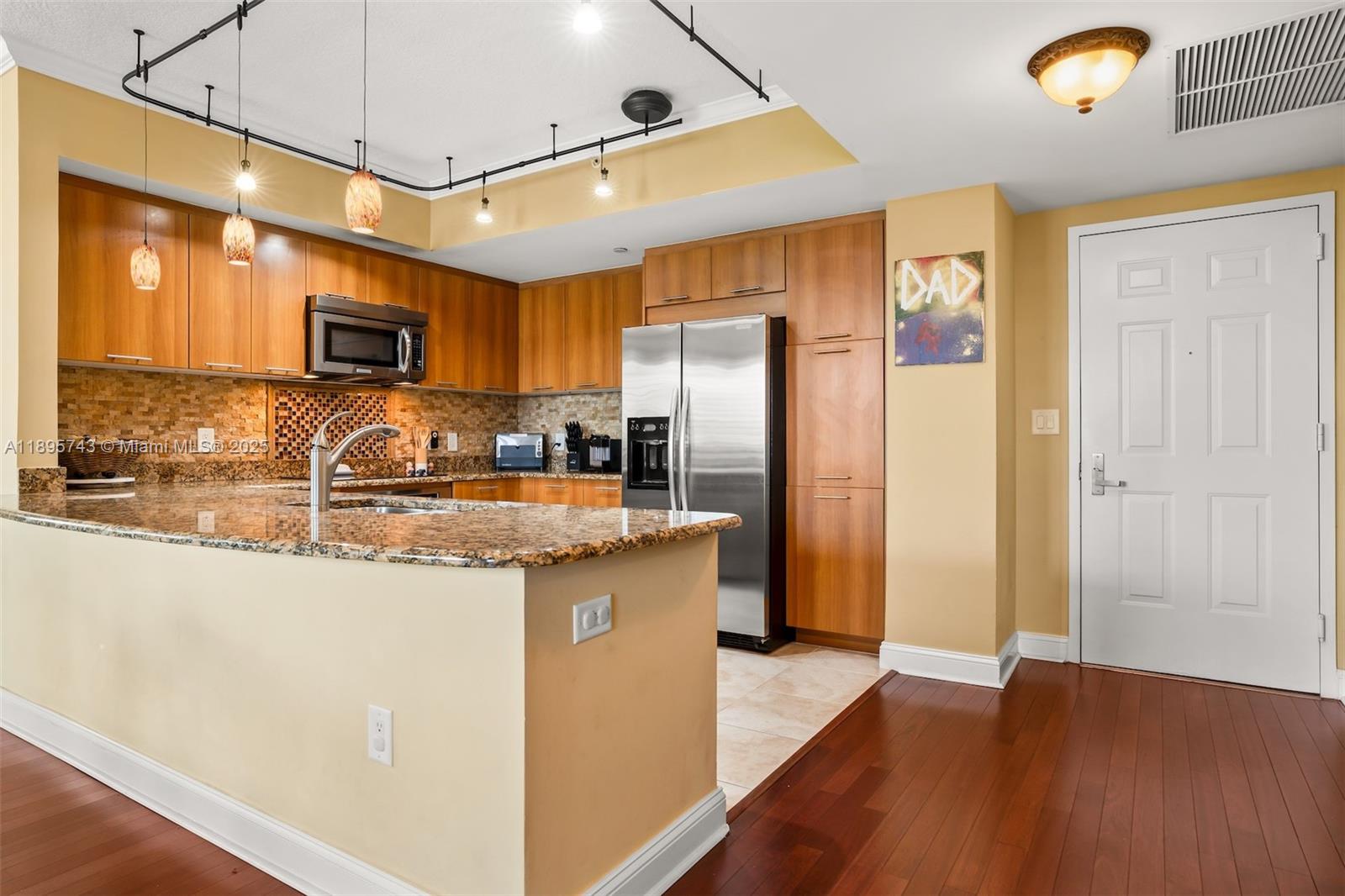 Property photo # 6