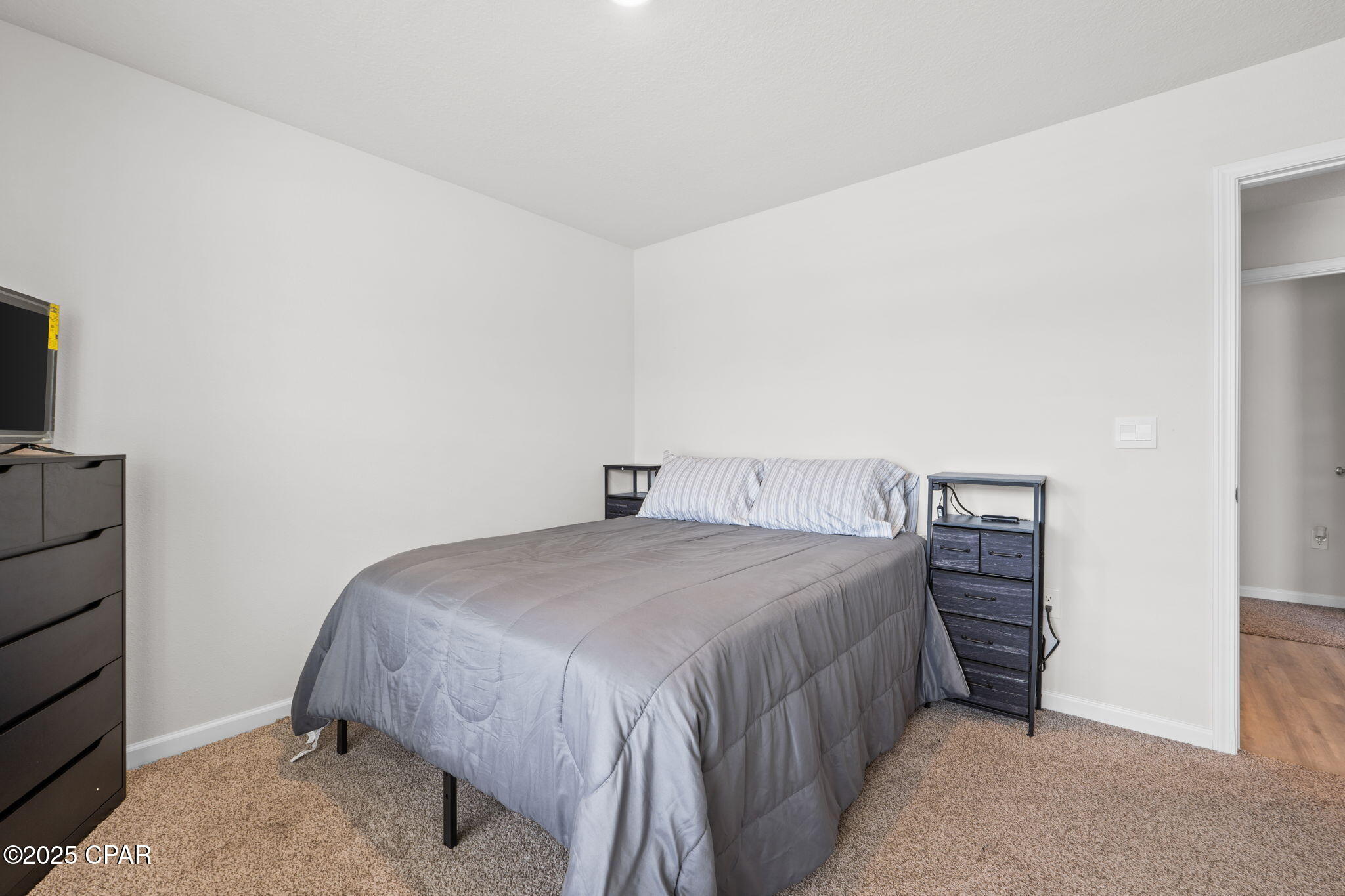 Tkkhe1nwewbuia07tapetrcggvaarlz_xjzsfr_6izw