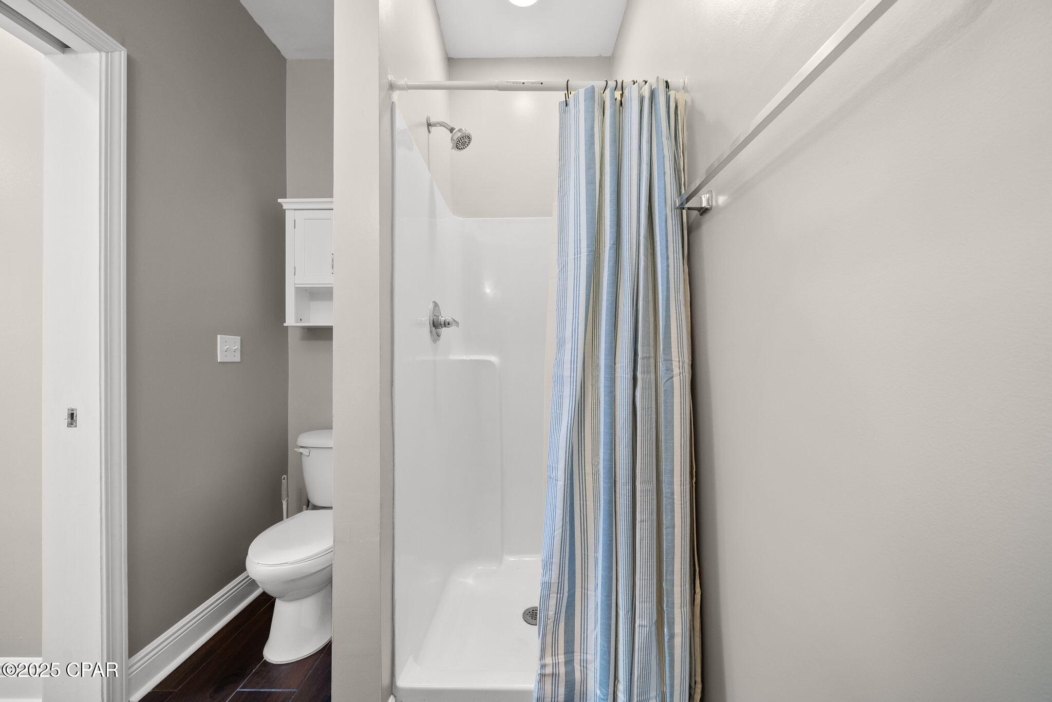 Wewdjzs1rv2cypmxntvb7t0q4ot_dauhcbdezlsgbcs