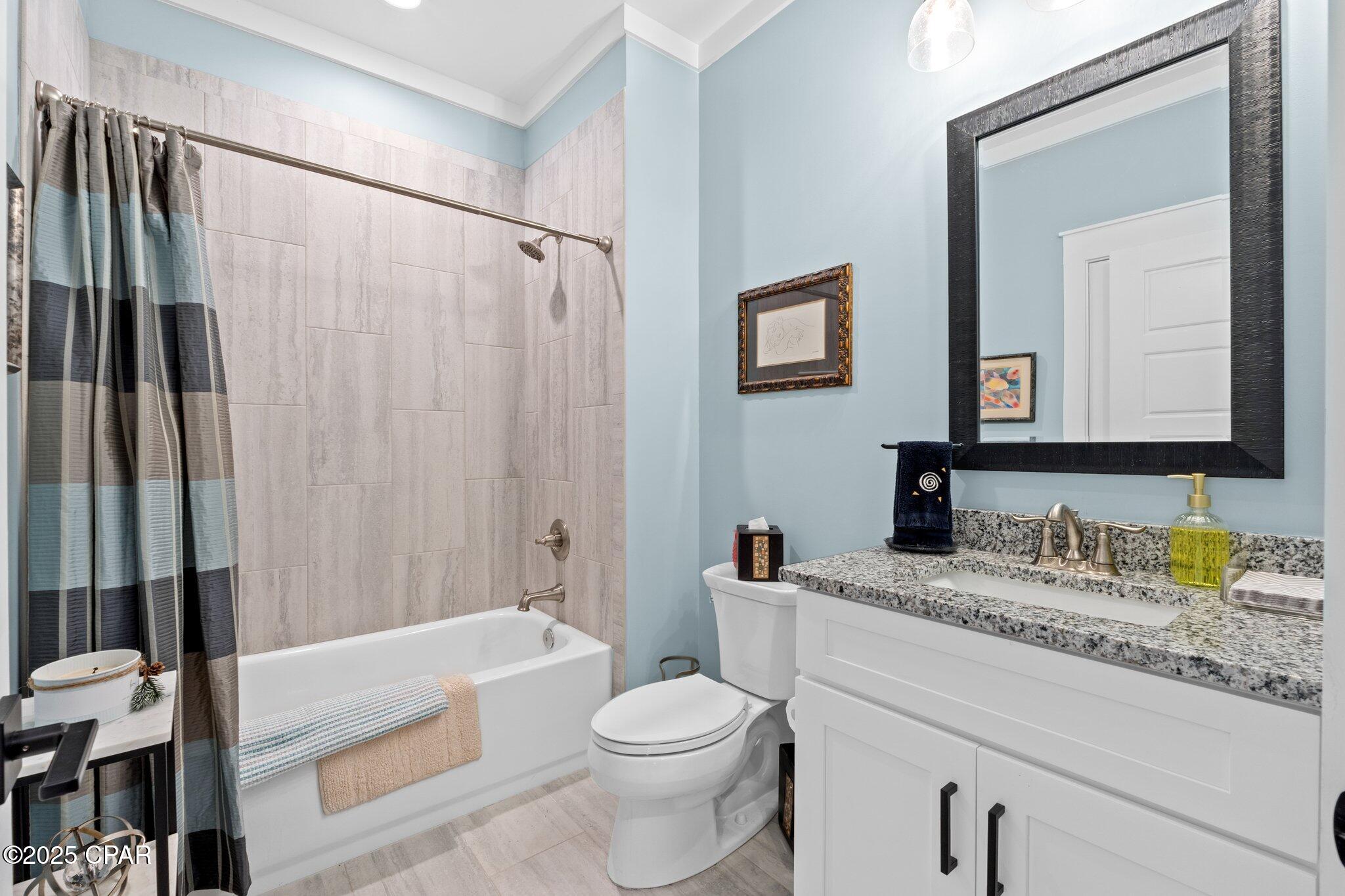 Image 48 For 108 St Charles Street