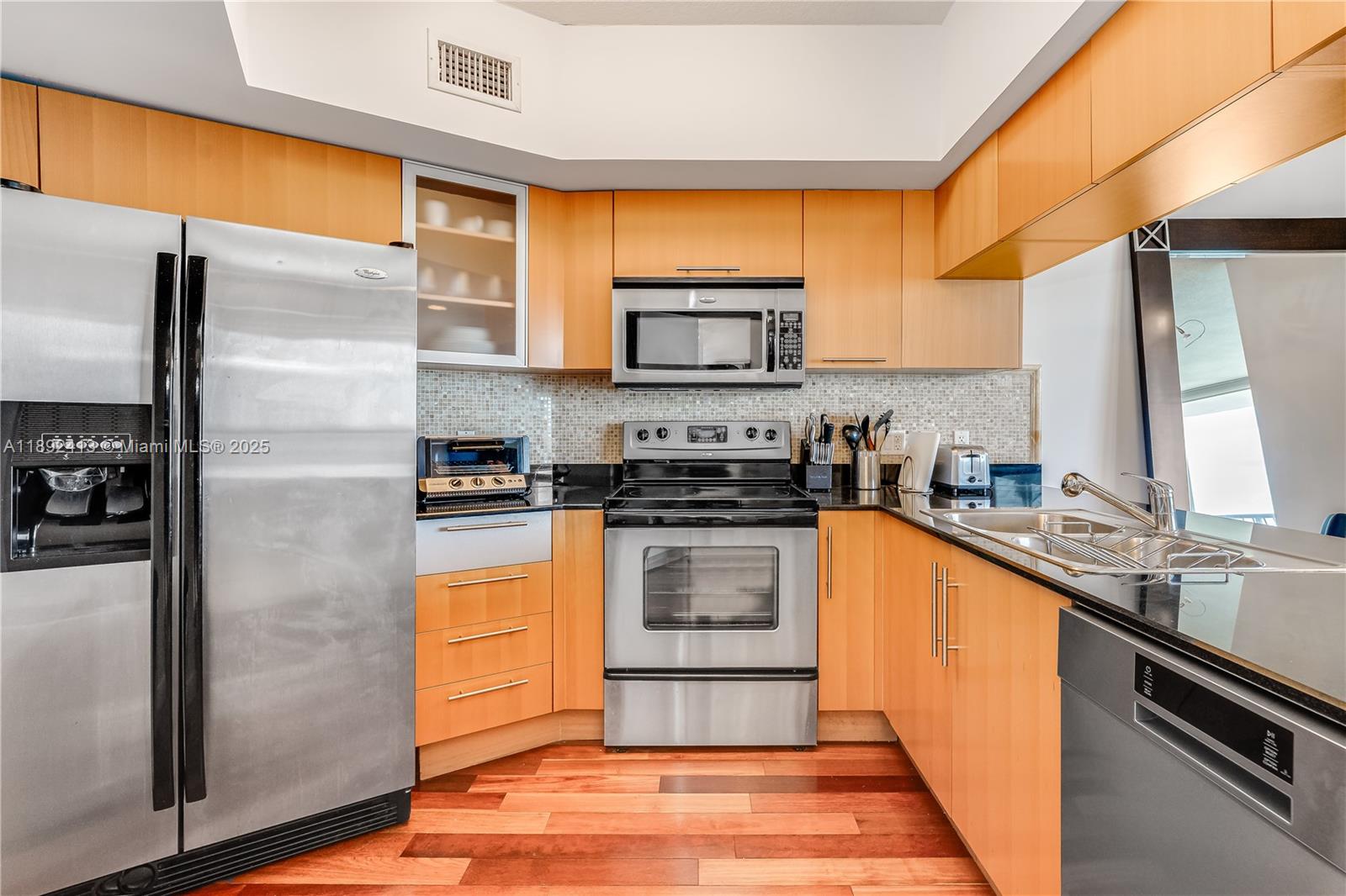 Property photo # 8
