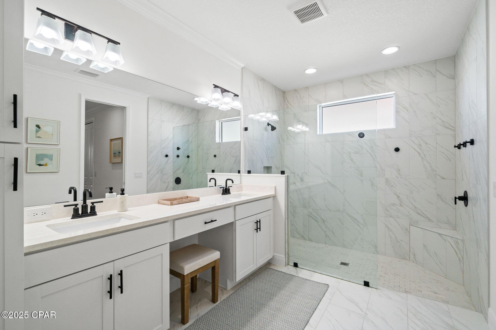 Dng9bqfqdloslb70ag_k Y 7zhgehja2uv_dq5uzize