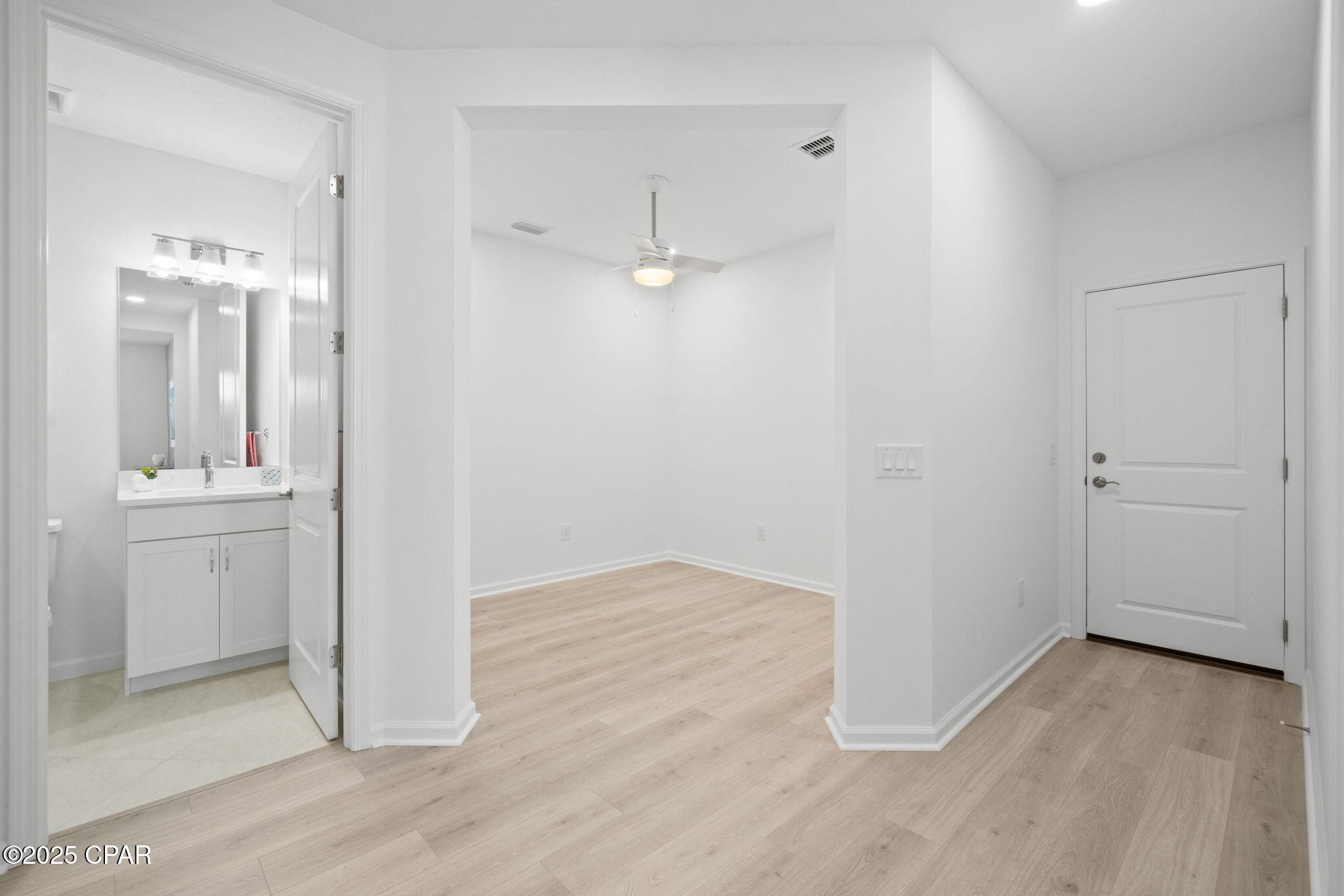 Image 25 For 8847 Macadamia Lane