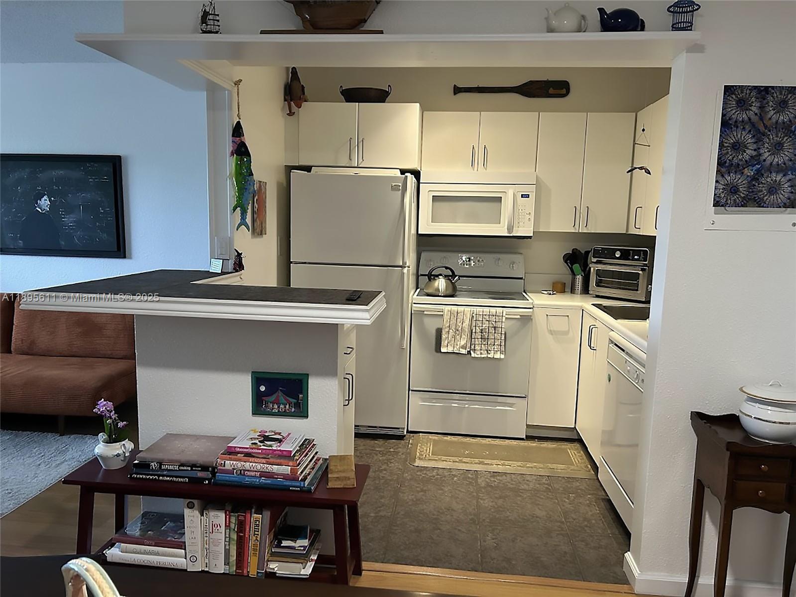 Property photo # 6