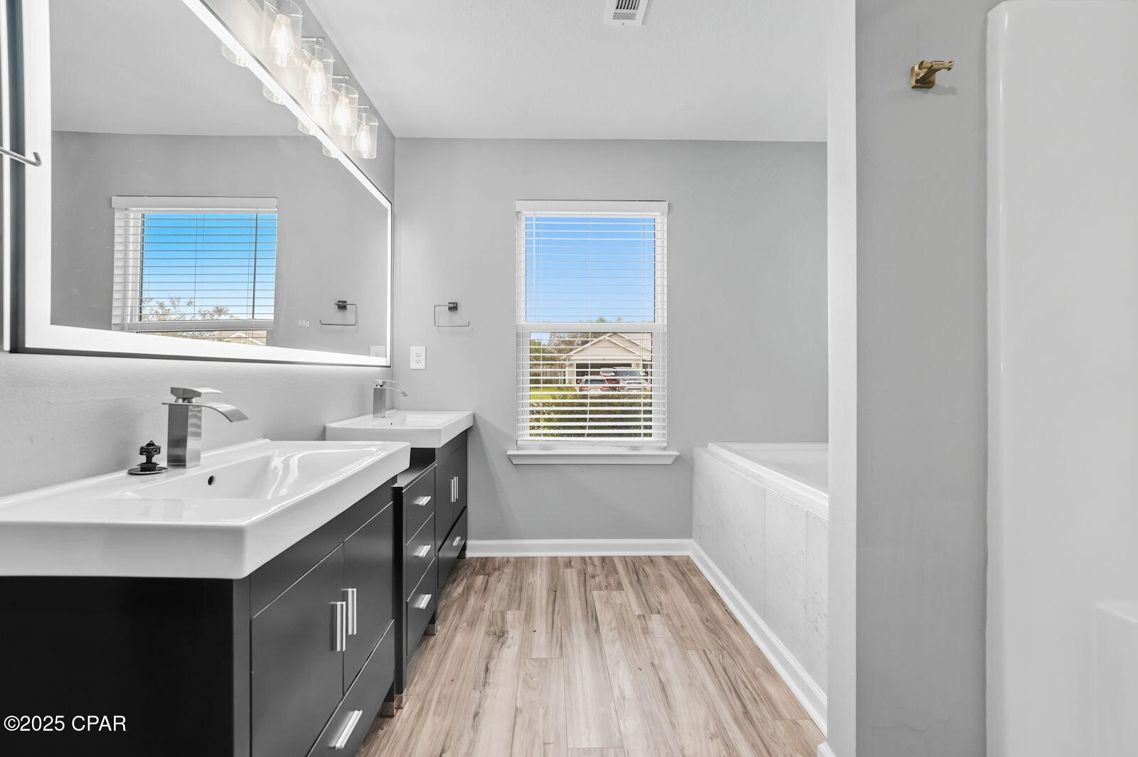 Fgnbfbcclvxkjnkqwvngaeyifopfz8s3l6gck2j Zcc