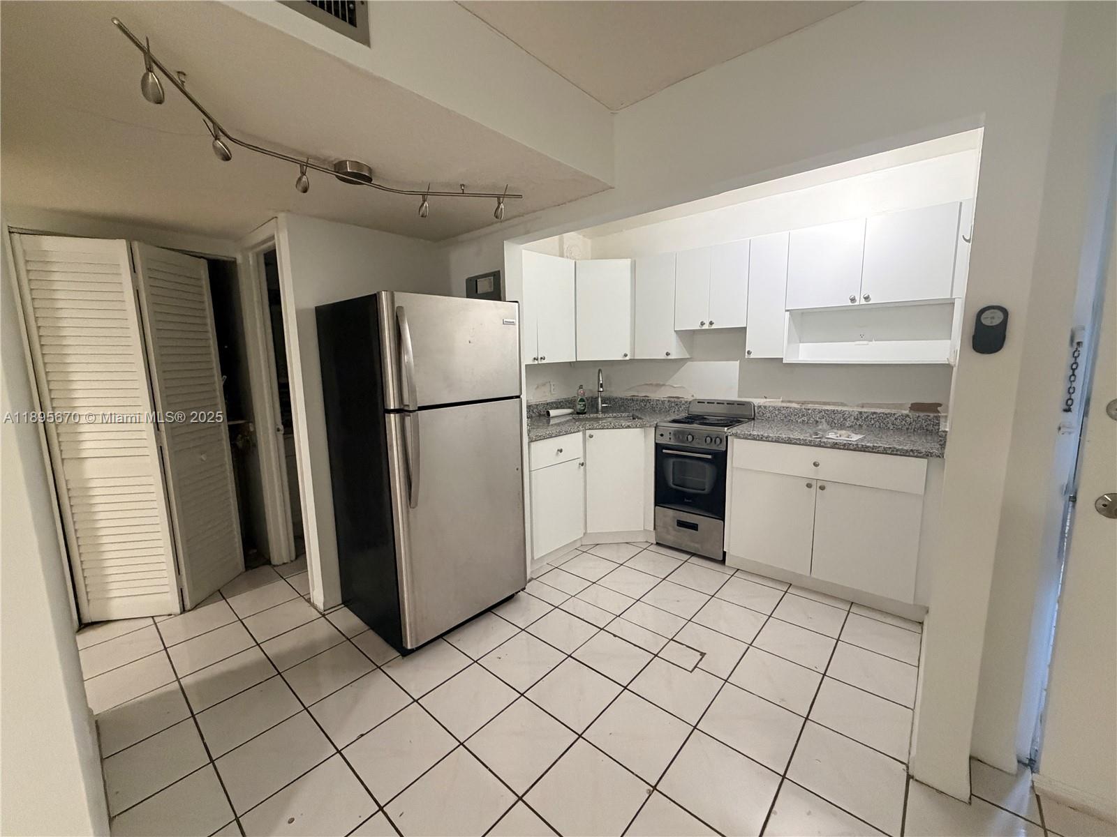 Property photo # 7