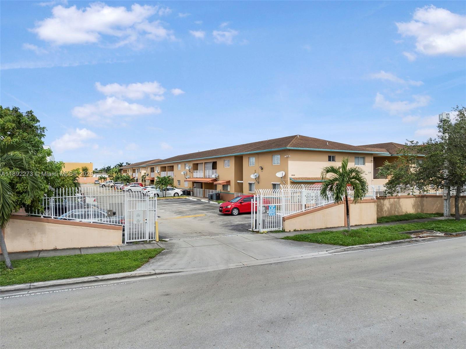 2985 80th St Unit 109, Hialeah, Florida 33018