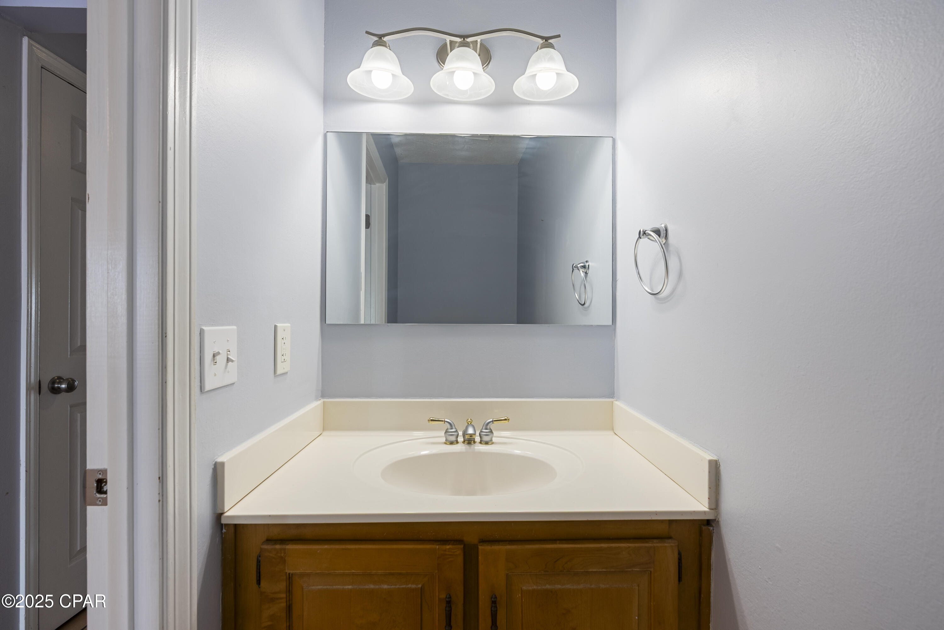 Image 10 For 6453 Oakshore Drive