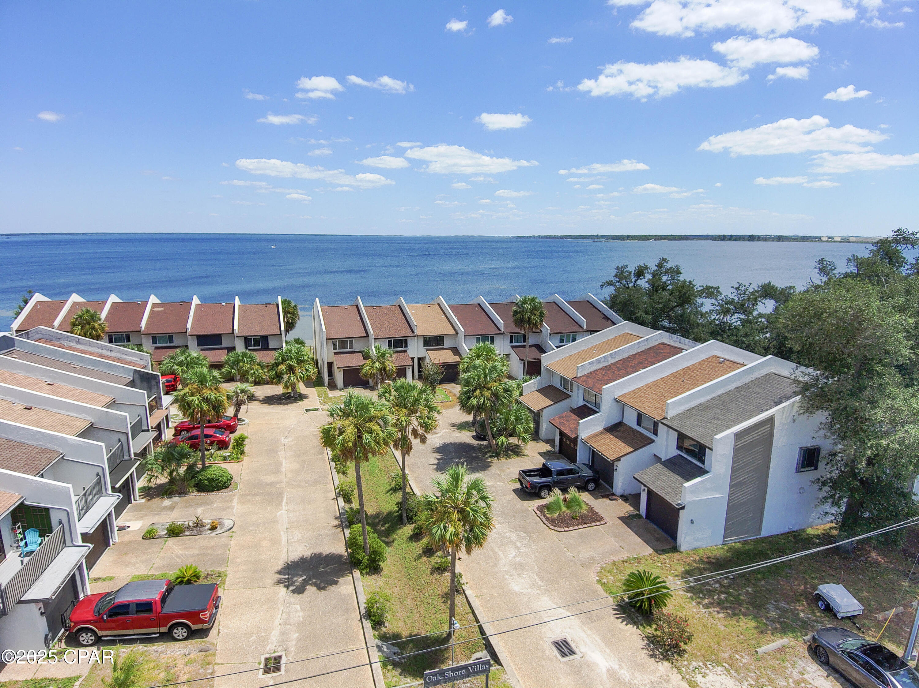 Image 3 For 6453 Oakshore Drive