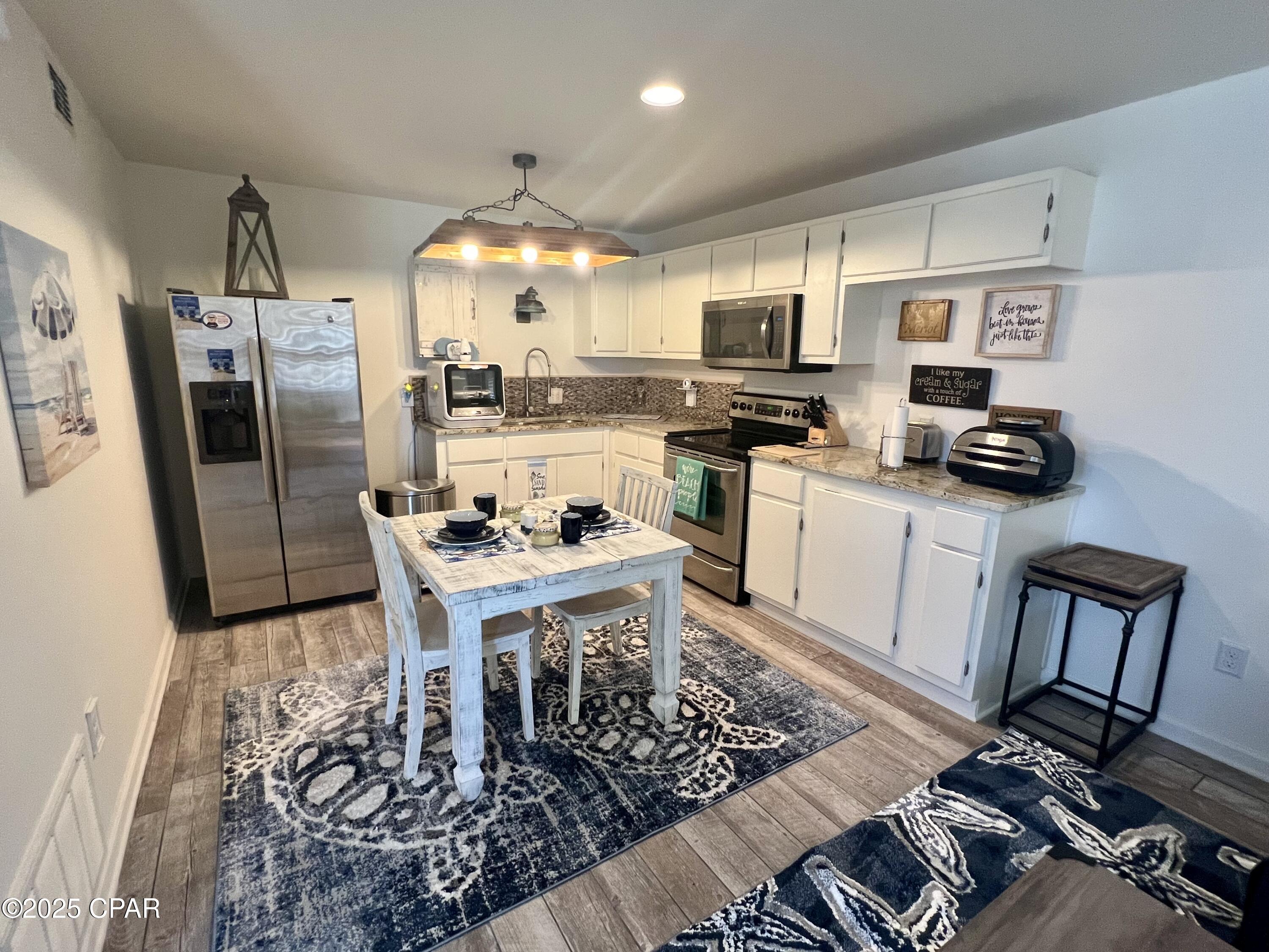 Uoxjwbbj6cjgsepcjrgr7xeq7xgwyyjg9v0alz2qrcm