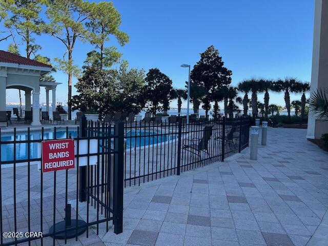 Vcloqlr6fnvwgfnn_mxgzb27ec4rhmrfw8z94_zbwg8