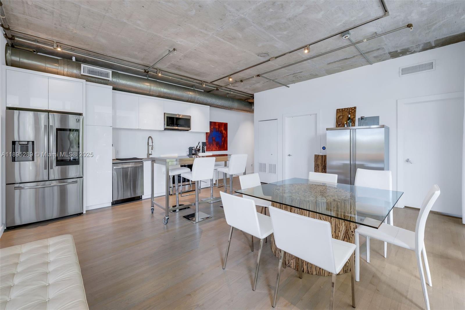 Property photo # 9