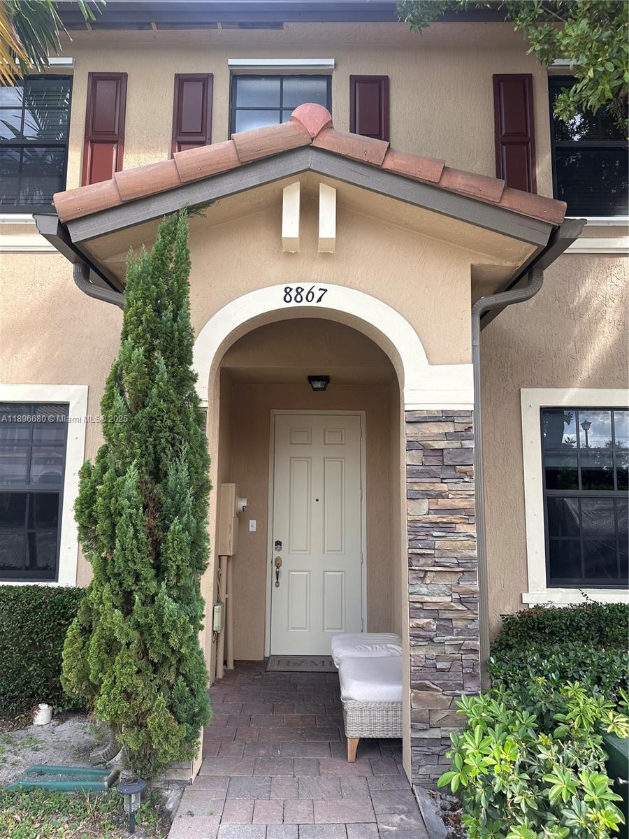 8867 35th Way Unit , Hialeah, Florida 33018