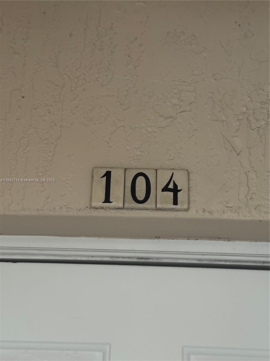 Las Brisas At Doral Condo