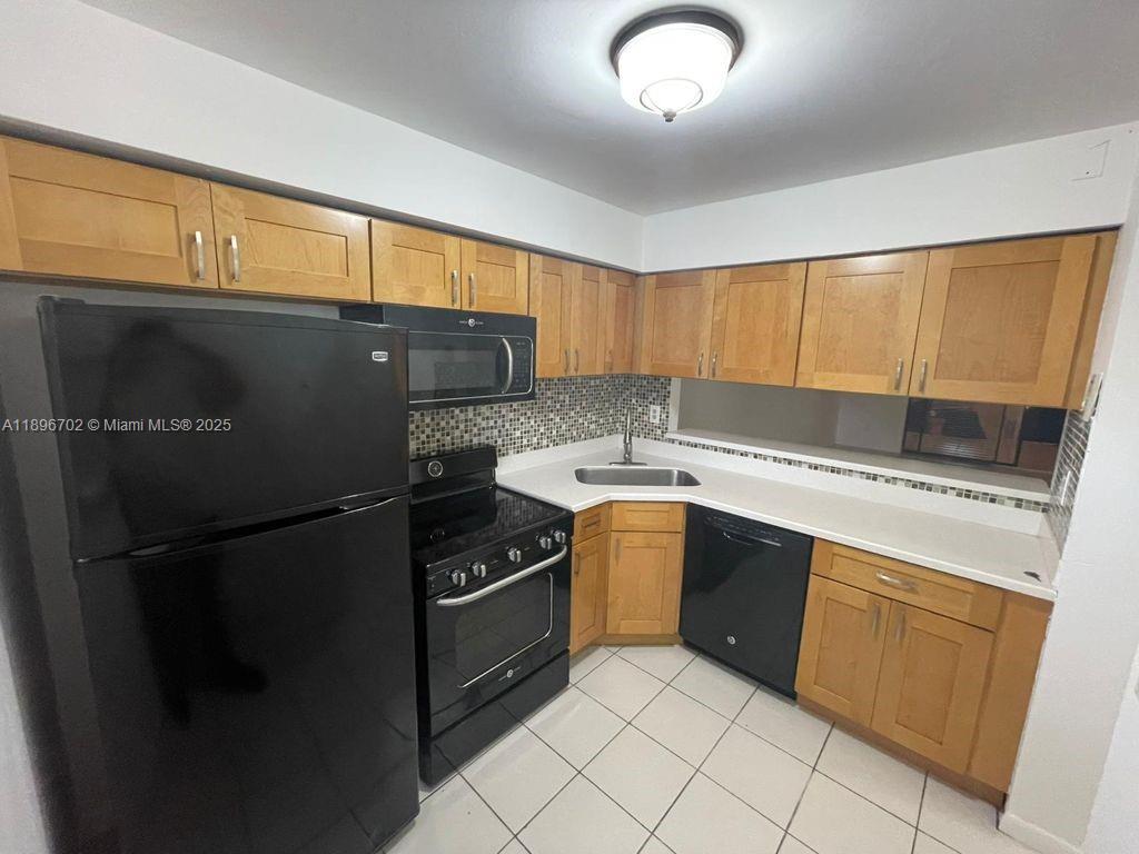 Miramar Club Condominium